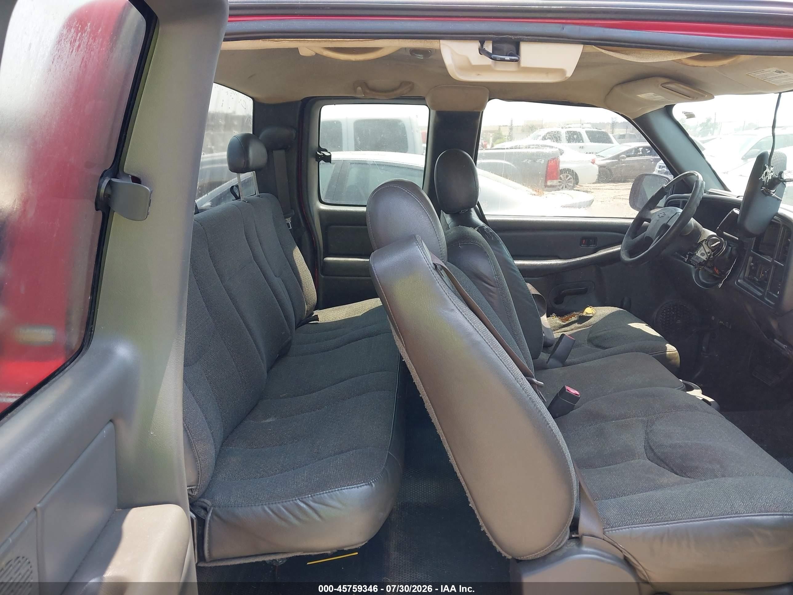 2004 Chevrolet Silverado 1500   Red vin: 2GCEC19V941135506
