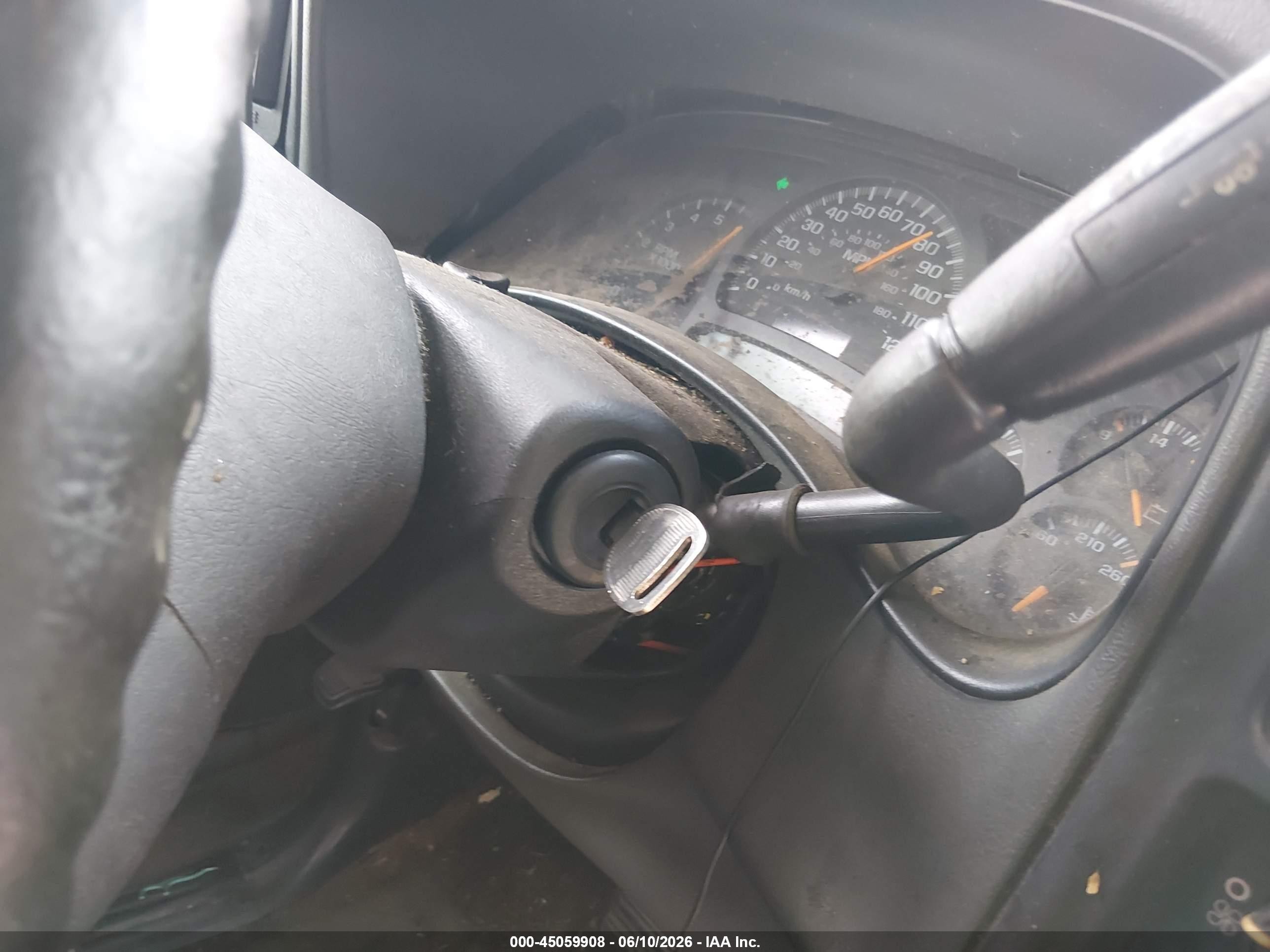 2004 Chevrolet Silverado 1500 Ls Gold vin: 2GCEC19V941150197