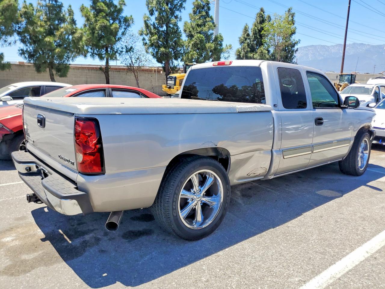 2005 Chevrolet Silverado C1500 Beige vin: 2GCEC19V951293264