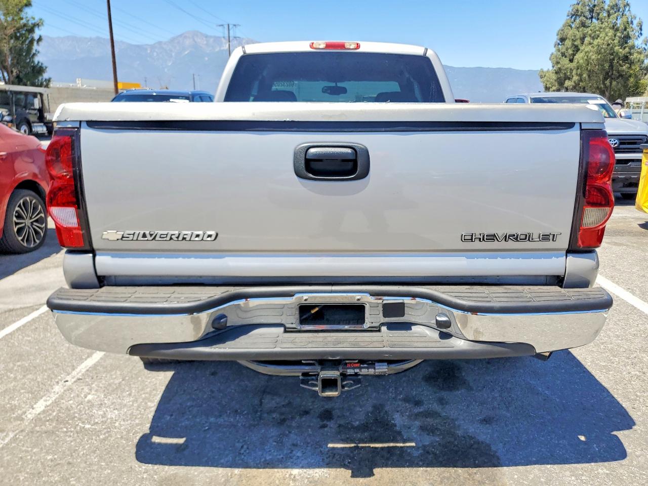 2005 Chevrolet Silverado C1500 Beige vin: 2GCEC19V951293264