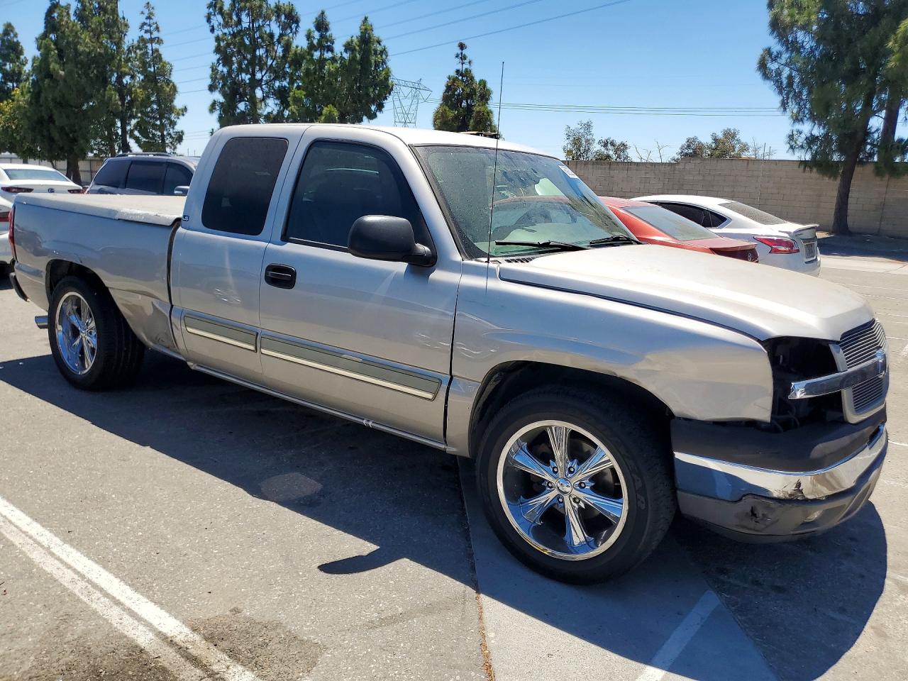 2005 Chevrolet Silverado C1500 Beige vin: 2GCEC19V951293264