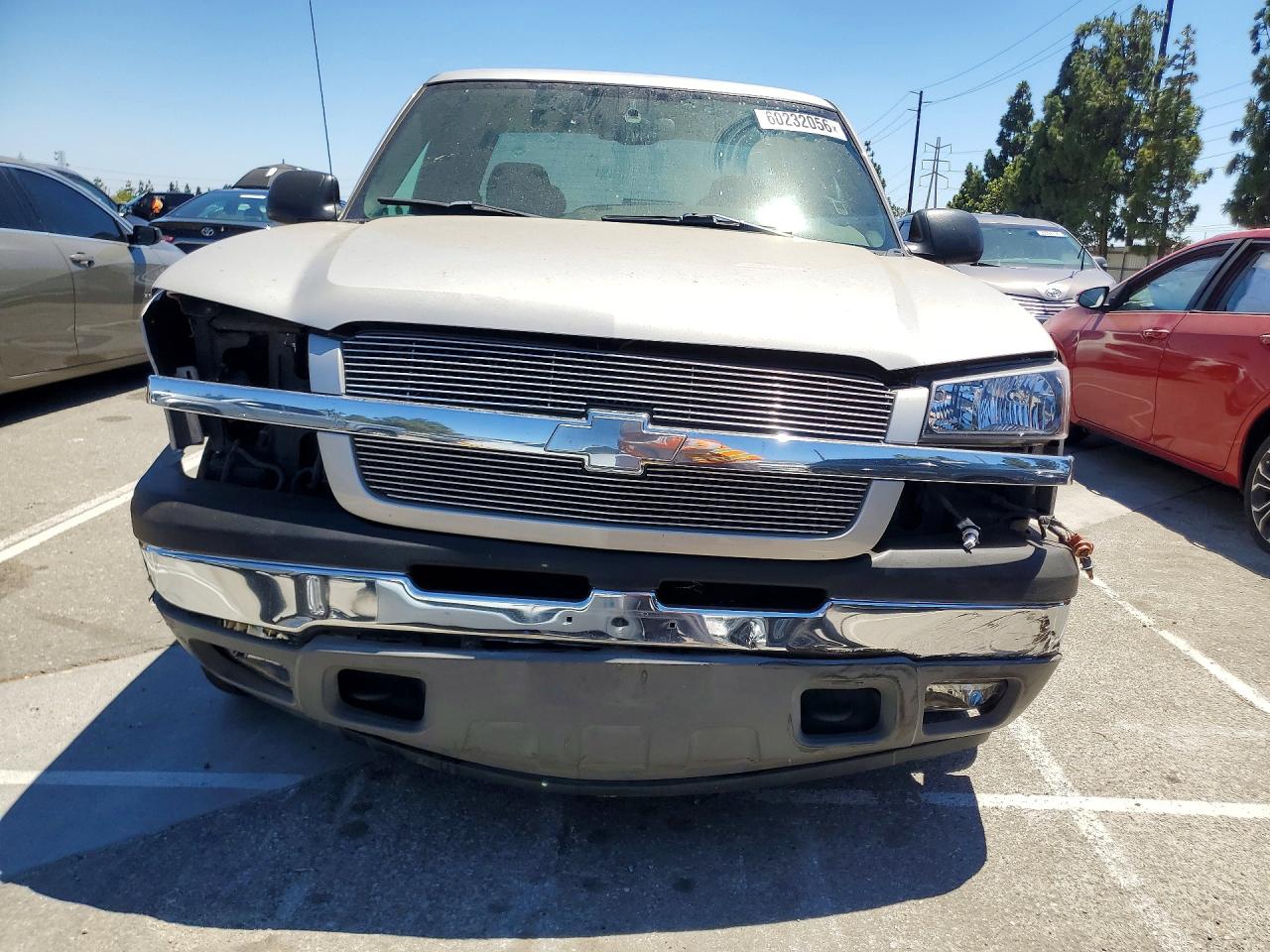 2005 Chevrolet Silverado C1500 Beige vin: 2GCEC19V951293264