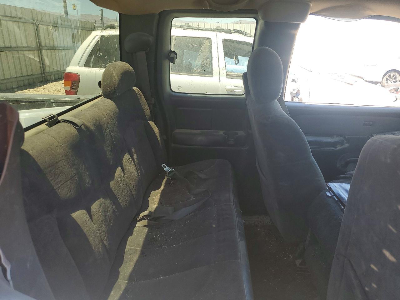 2001 Chevrolet Silverado C1500 Maroon vin: 2GCEC19VX11246190
