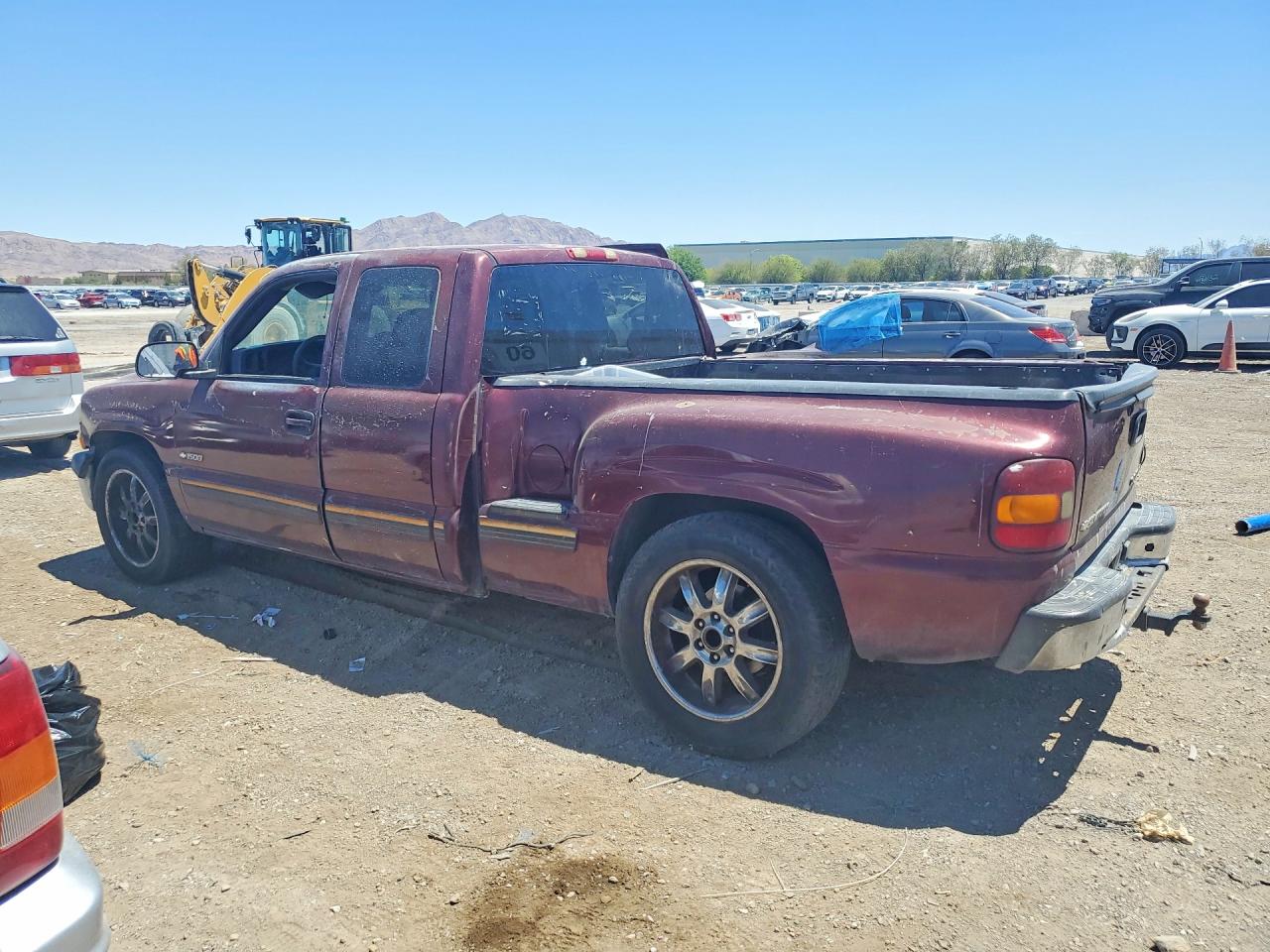2001 Chevrolet Silverado C1500 Maroon vin: 2GCEC19VX11246190