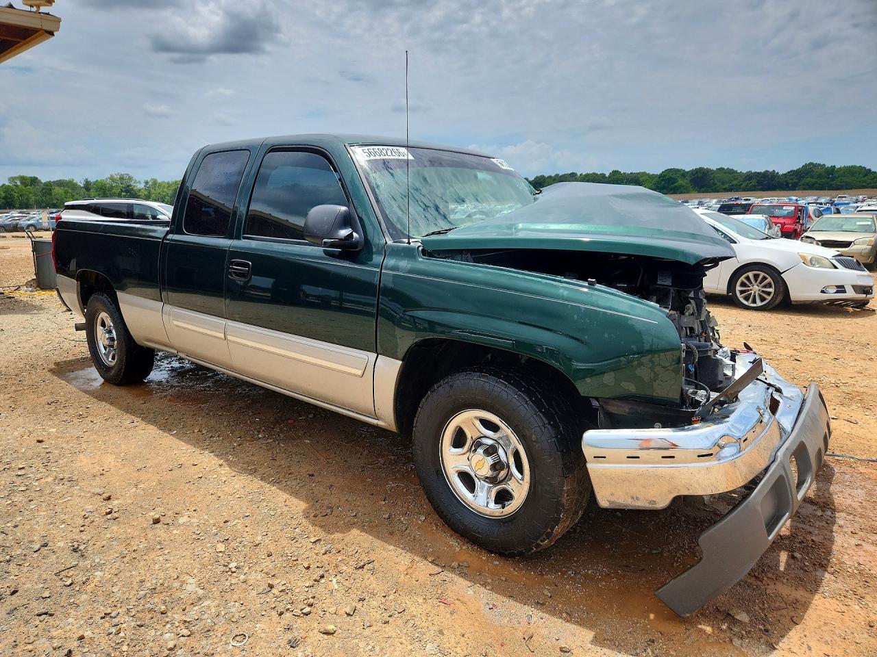 2004 Chevrolet Silverado C1500 Green vin: 2GCEC19VX41345273