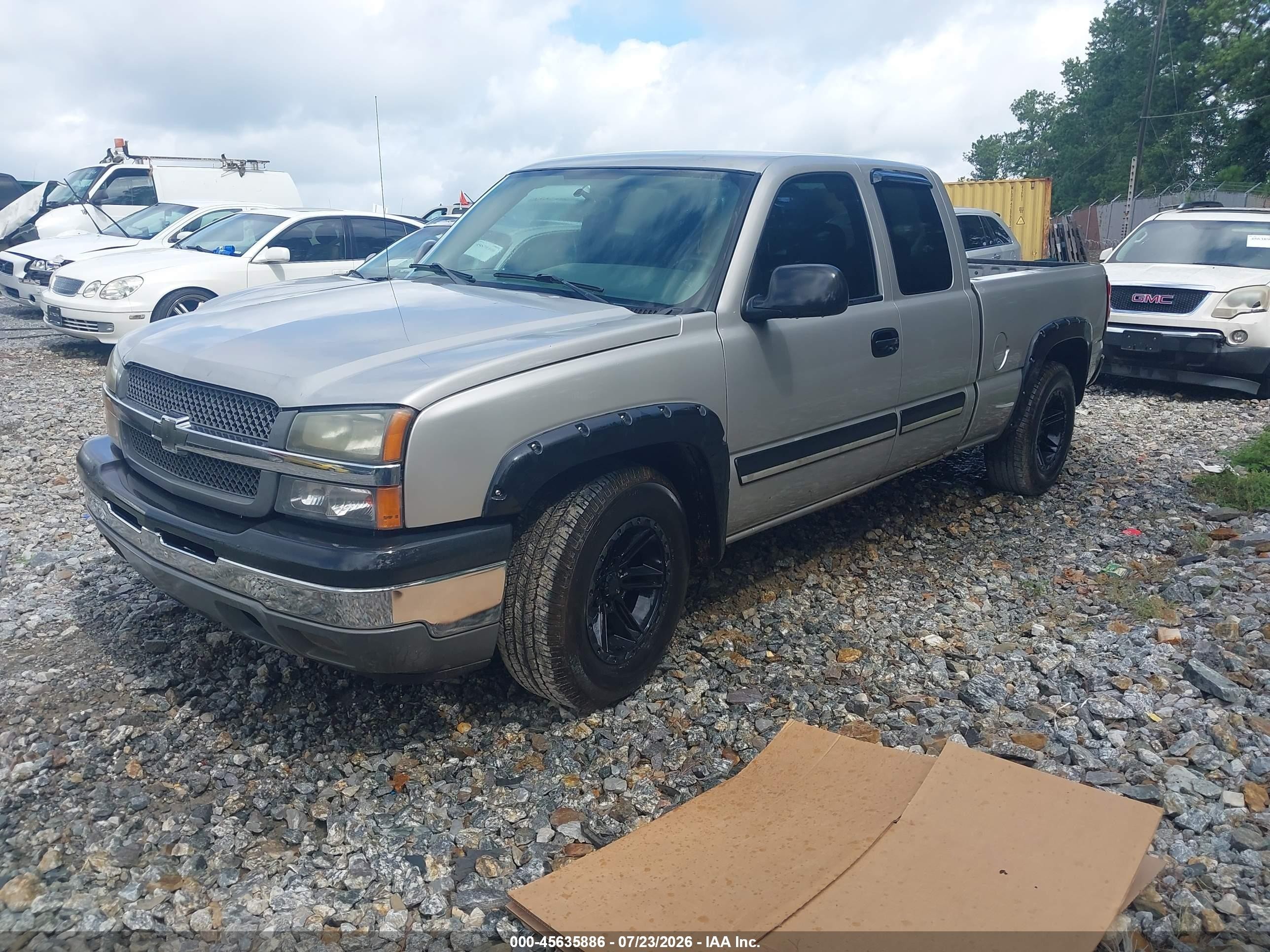 2005 Chevrolet Silverado 1500   Silver vin: 2GCEC19VX51234188