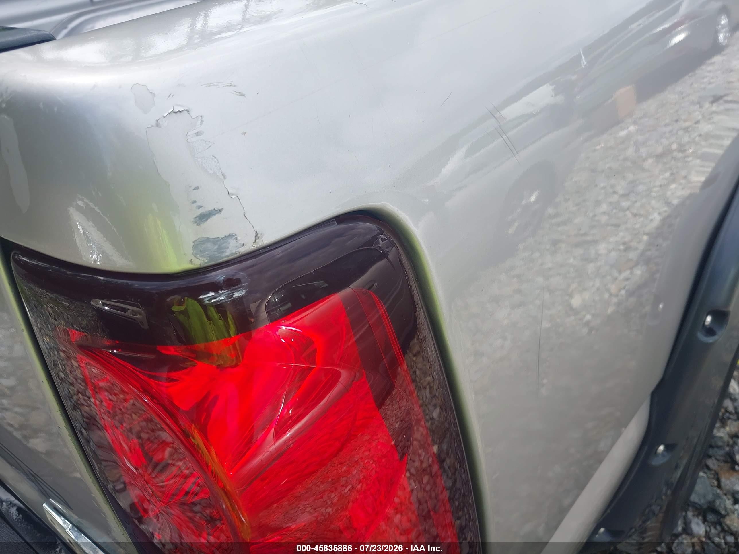 2005 Chevrolet Silverado 1500   Silver vin: 2GCEC19VX51234188