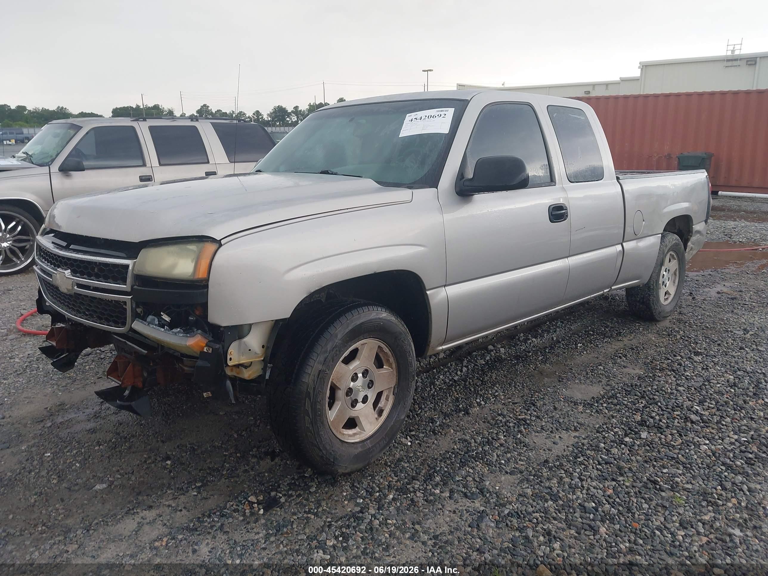 2006 Chevrolet Silverado 1500 Work Truck Tan vin: 2GCEC19VX61158876
