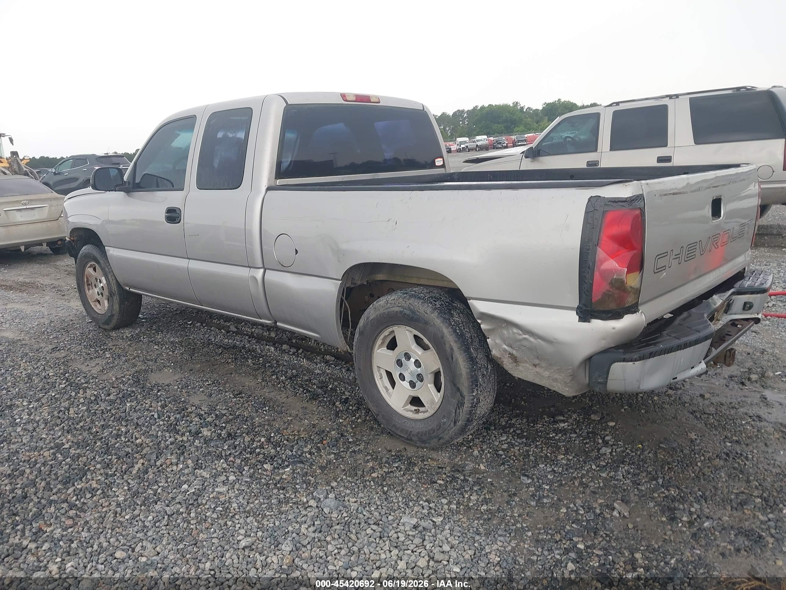 2006 Chevrolet Silverado 1500 Work Truck Tan vin: 2GCEC19VX61158876
