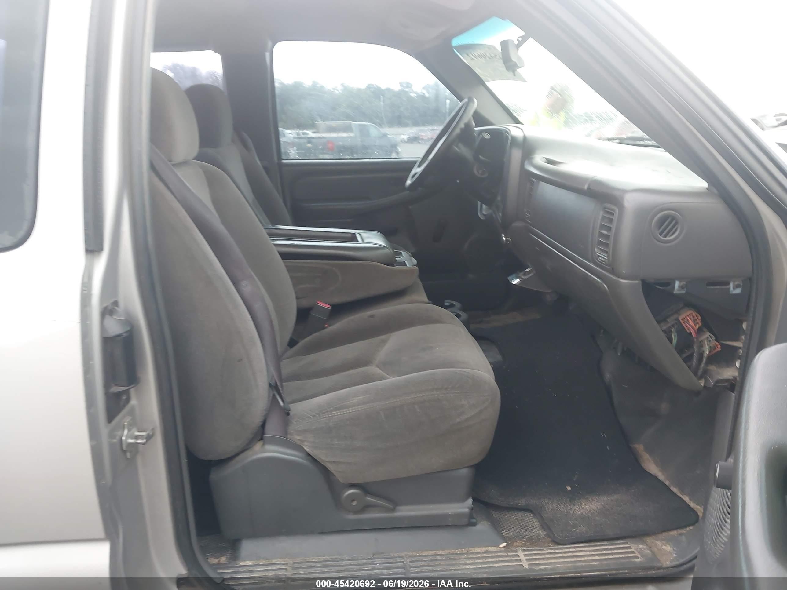 2006 Chevrolet Silverado 1500 Work Truck Tan vin: 2GCEC19VX61158876