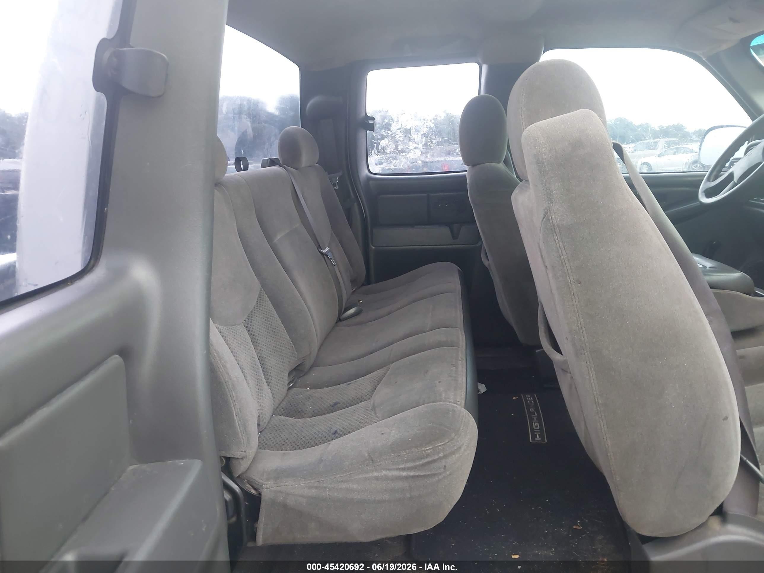 2006 Chevrolet Silverado 1500 Work Truck Tan vin: 2GCEC19VX61158876