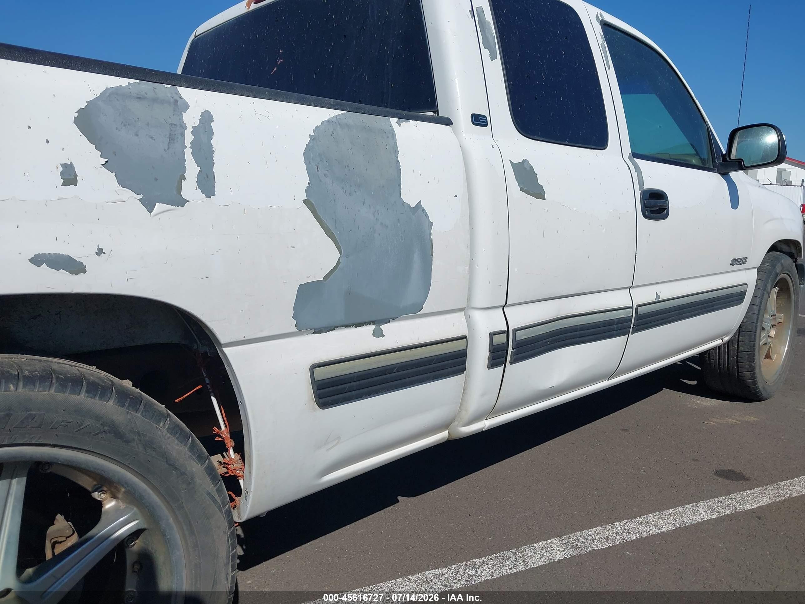1999 Chevrolet Silverado 1500 Ls Белый vin: 2GCEC19VXX1260356