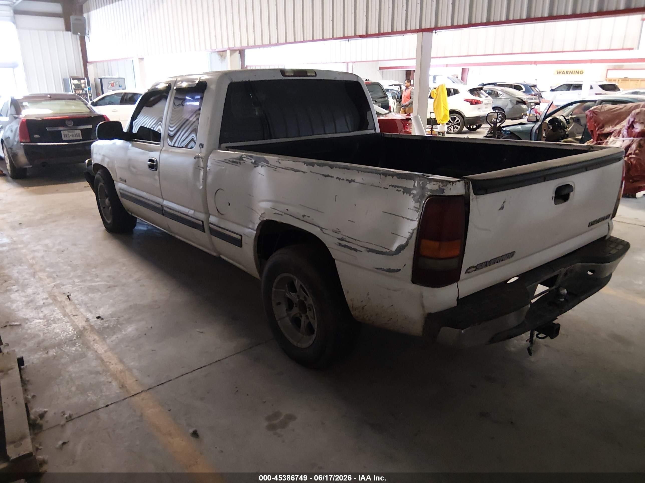 2000 Chevrolet Silverado 1500 Ls White vin: 2GCEC19VXY1150683