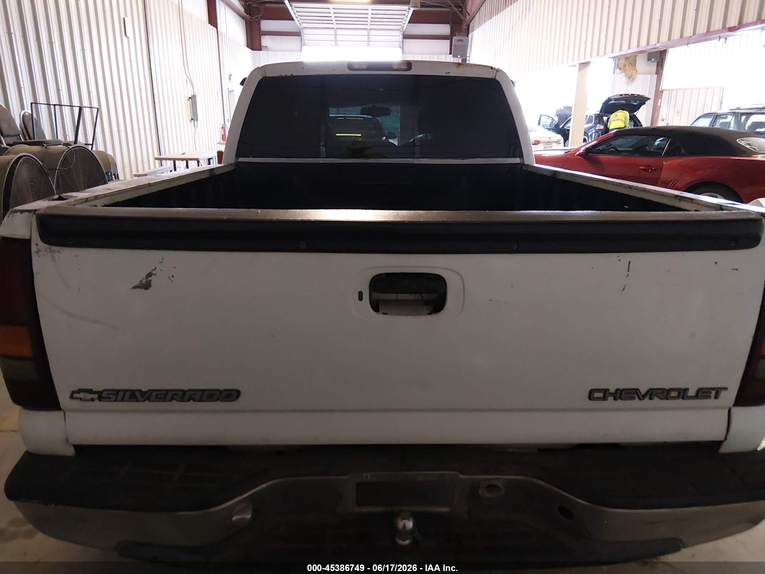 2000 Chevrolet Silverado 1500 Ls White vin: 2GCEC19VXY1150683