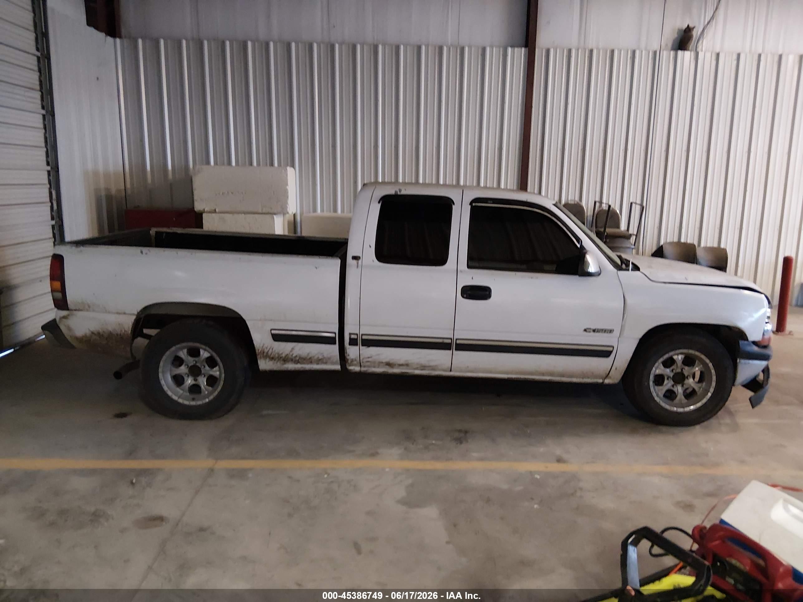 2000 Chevrolet Silverado 1500 Ls White vin: 2GCEC19VXY1150683