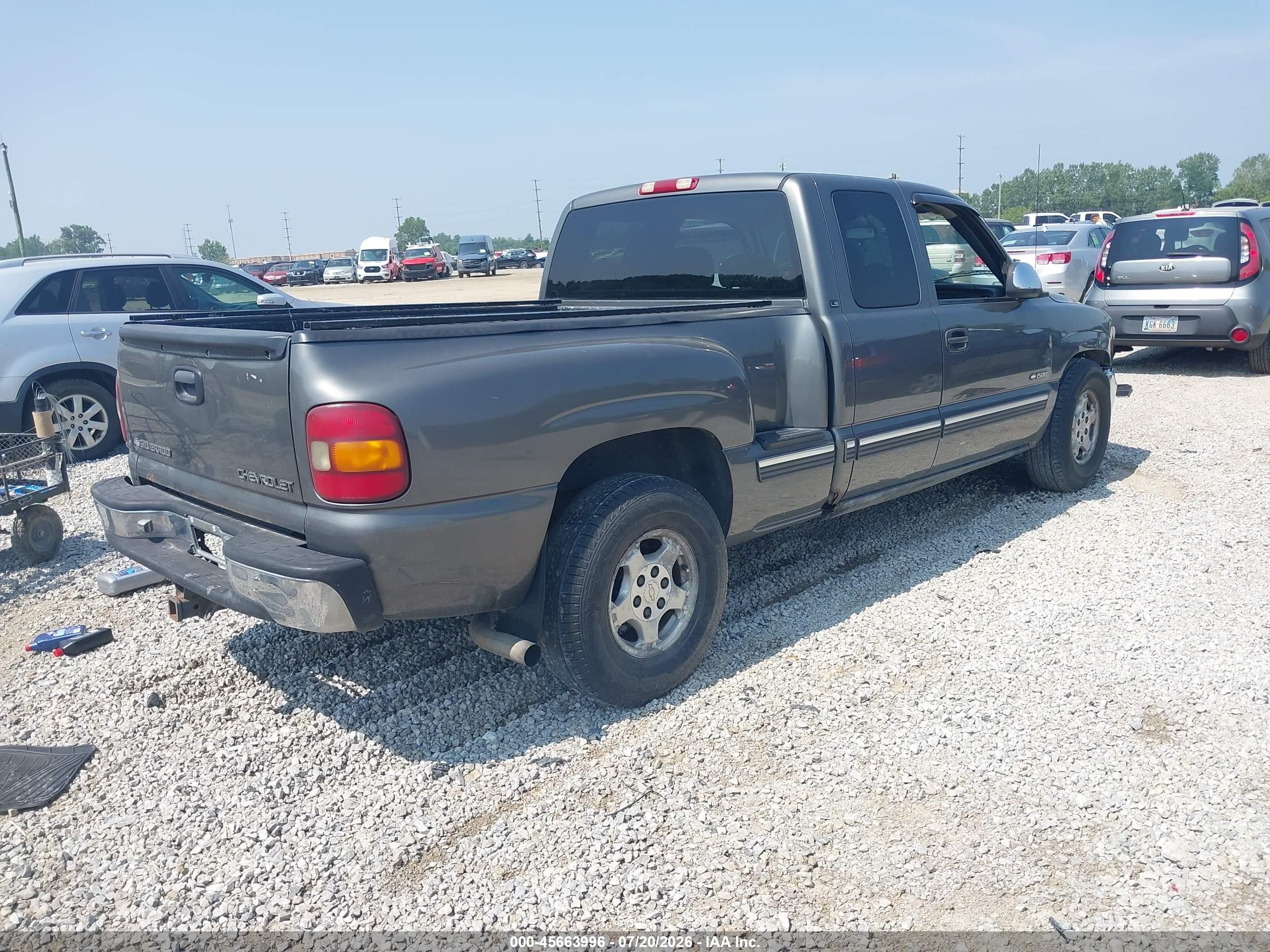 2000 Chevrolet Silverado 1500 Ls Gray vin: 2GCEC19VXY1273321