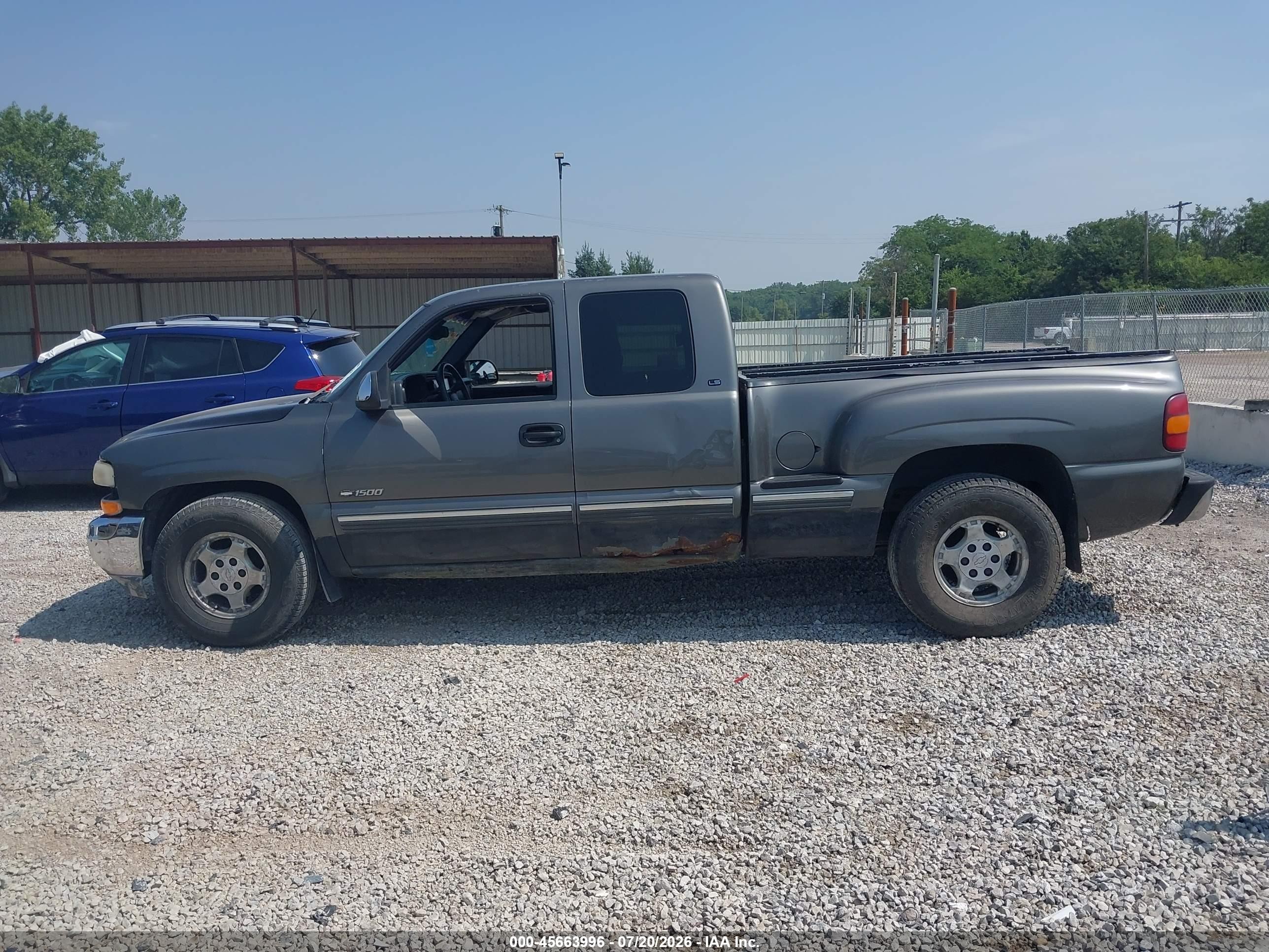 2000 Chevrolet Silverado 1500 Ls Gray vin: 2GCEC19VXY1273321