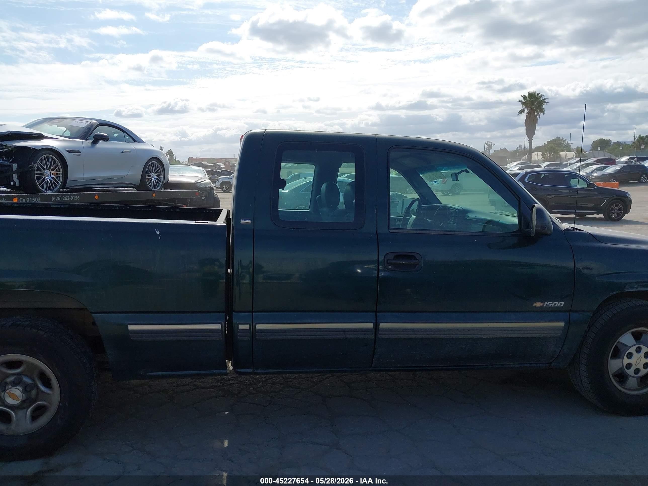 2001 Chevrolet Silverado 1500   Green vin: 2GCEC19W011128061