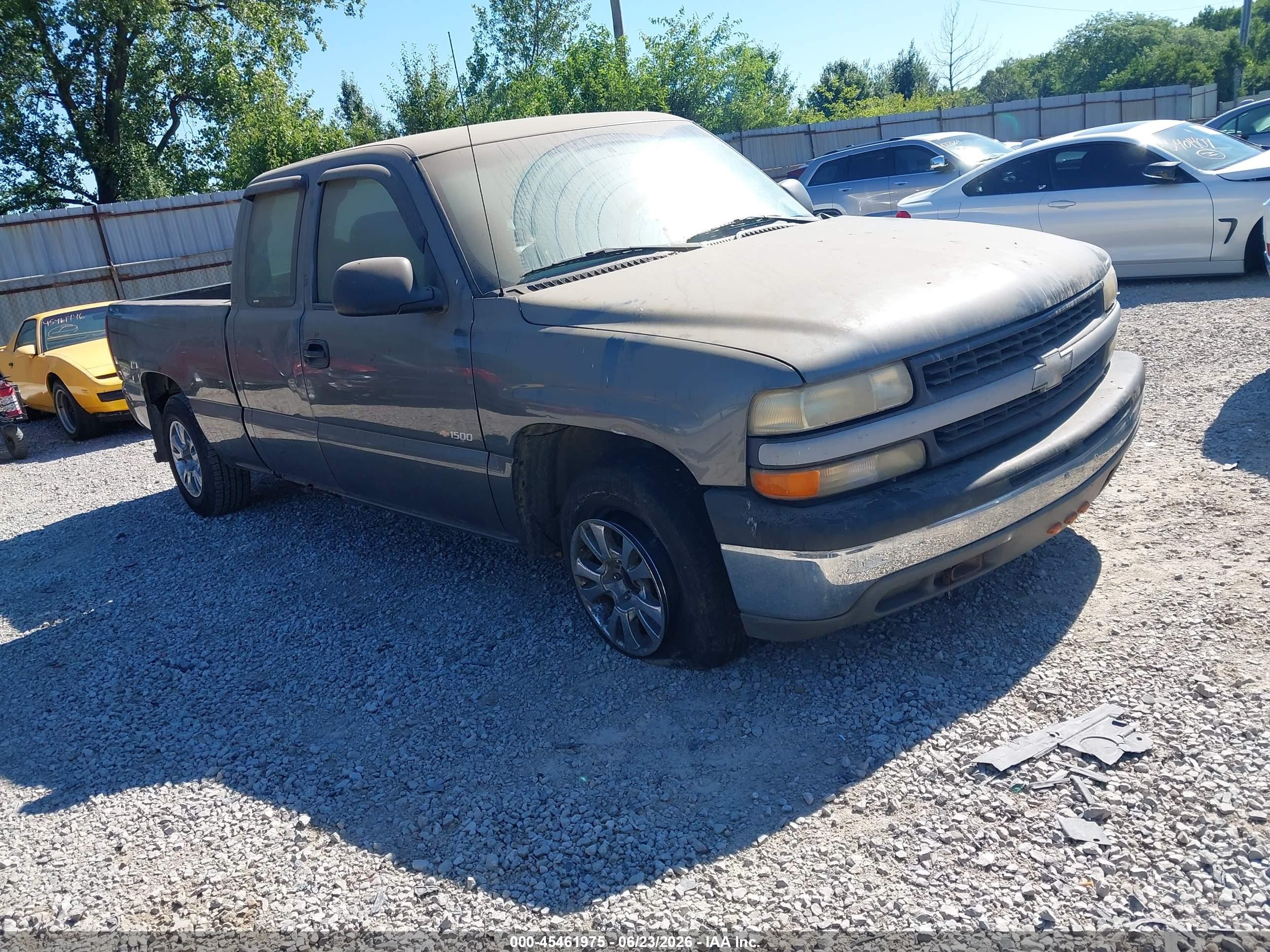 2001 Chevrolet Silverado 1500   Gray vin: 2GCEC19W011234249