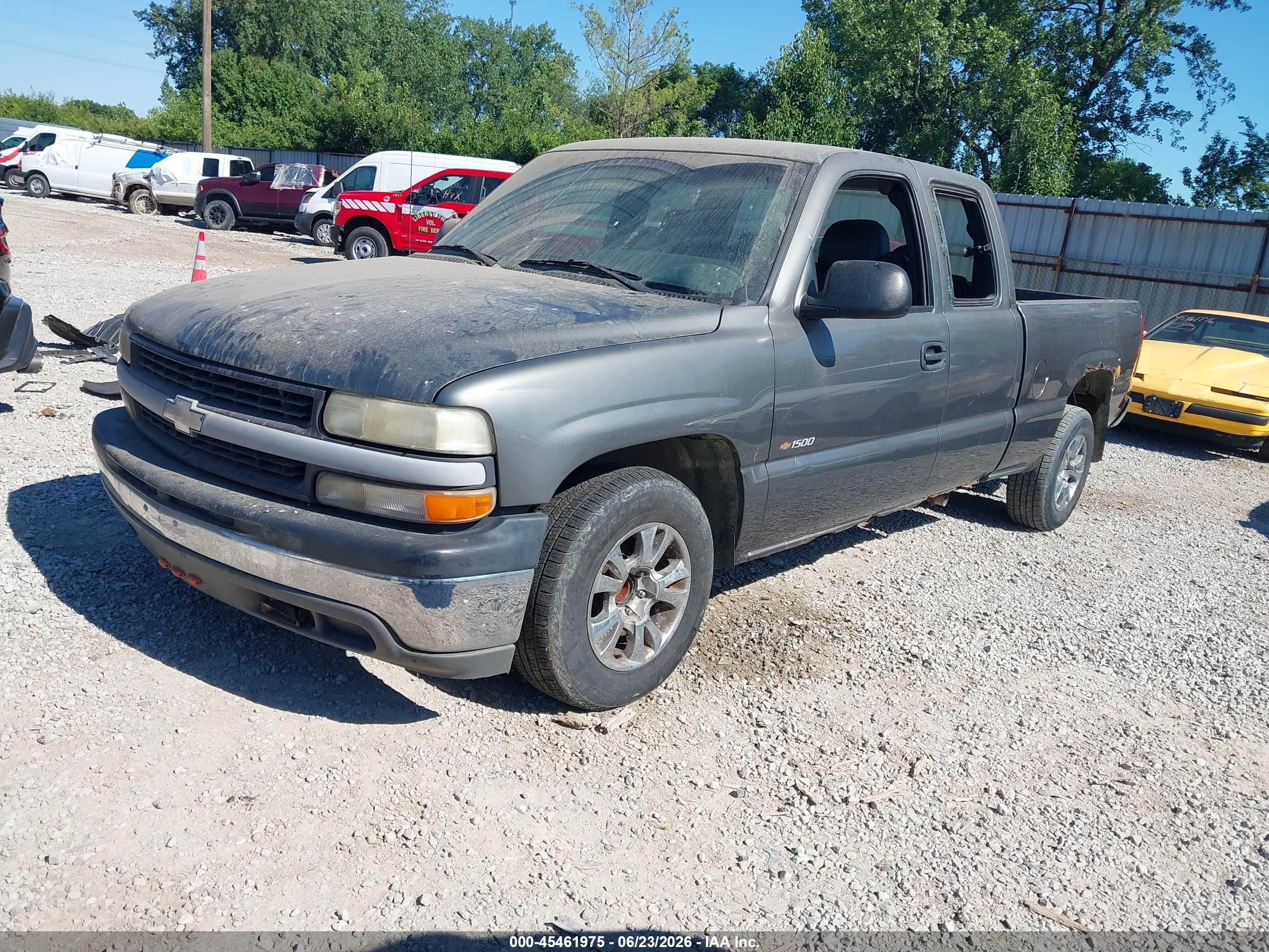 2001 Chevrolet Silverado 1500   Gray vin: 2GCEC19W011234249
