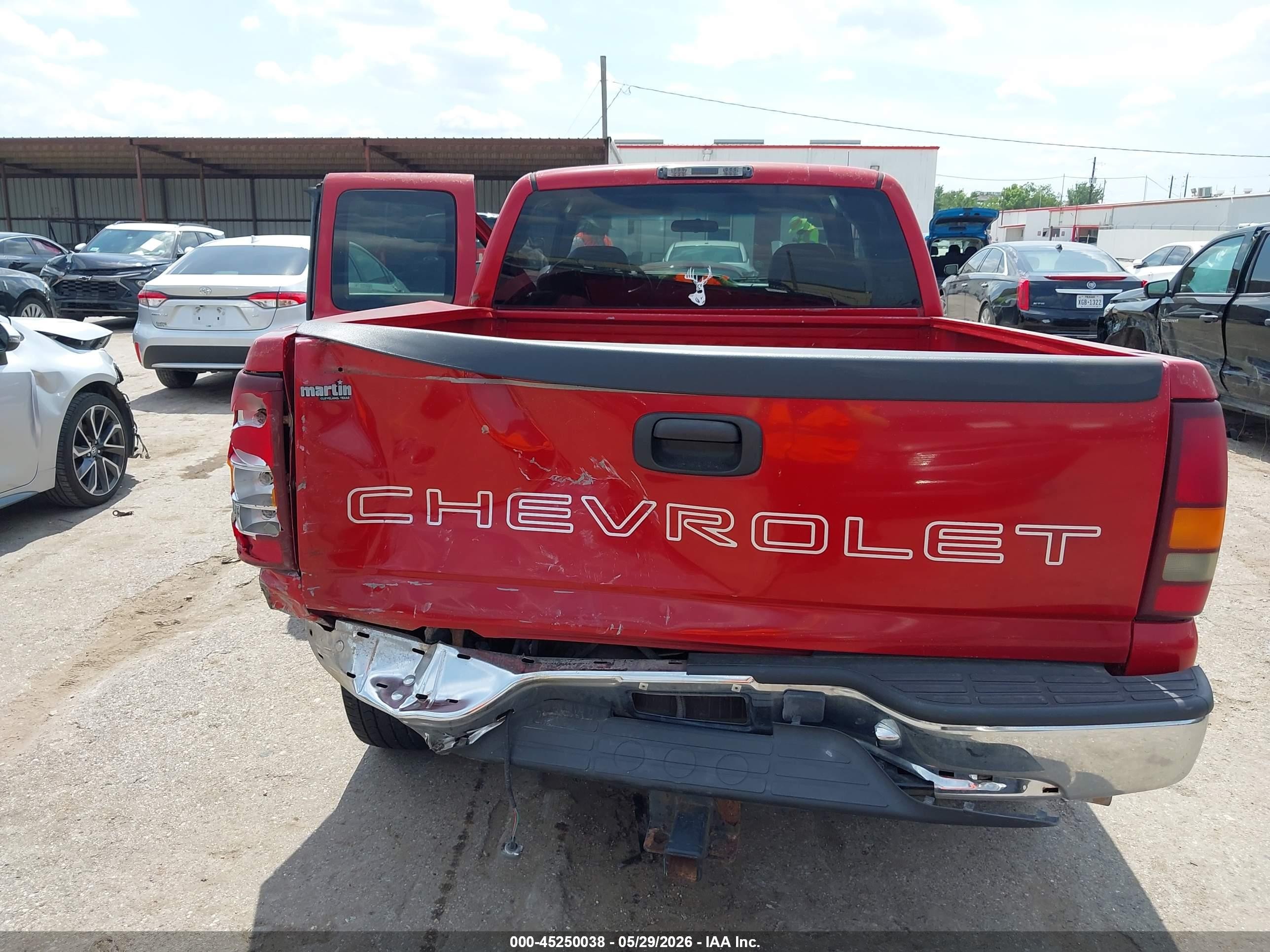2002 Chevrolet Silverado 1500   Red vin: 2GCEC19W221239762