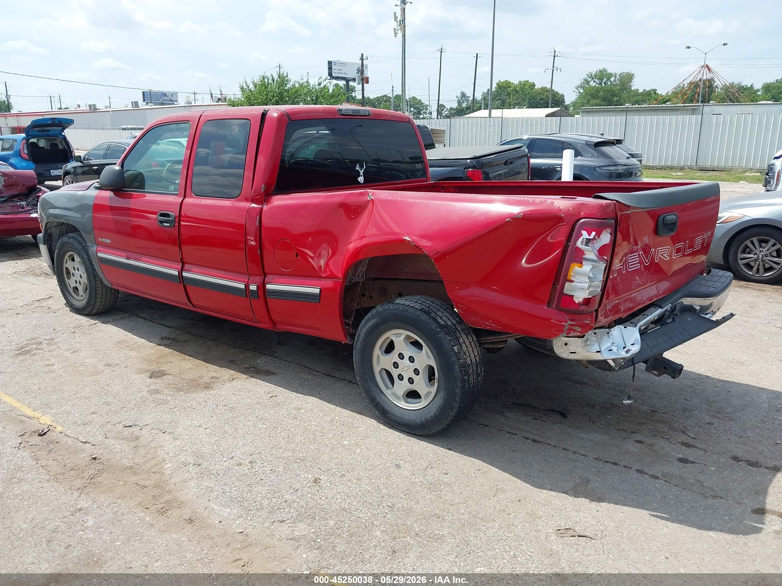 2002 Chevrolet Silverado 1500   Red vin: 2GCEC19W221239762