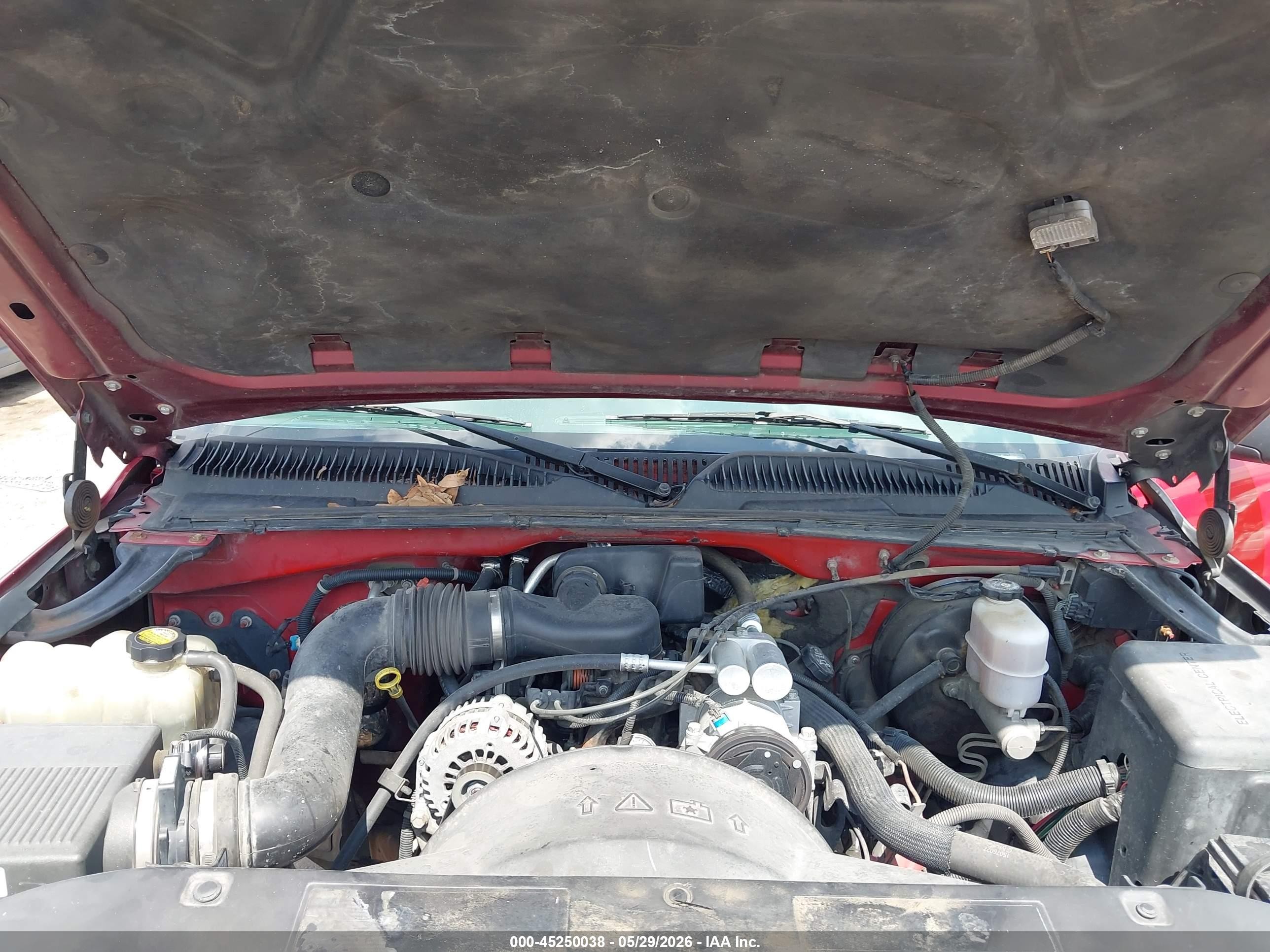 2002 Chevrolet Silverado 1500   Red vin: 2GCEC19W221239762
