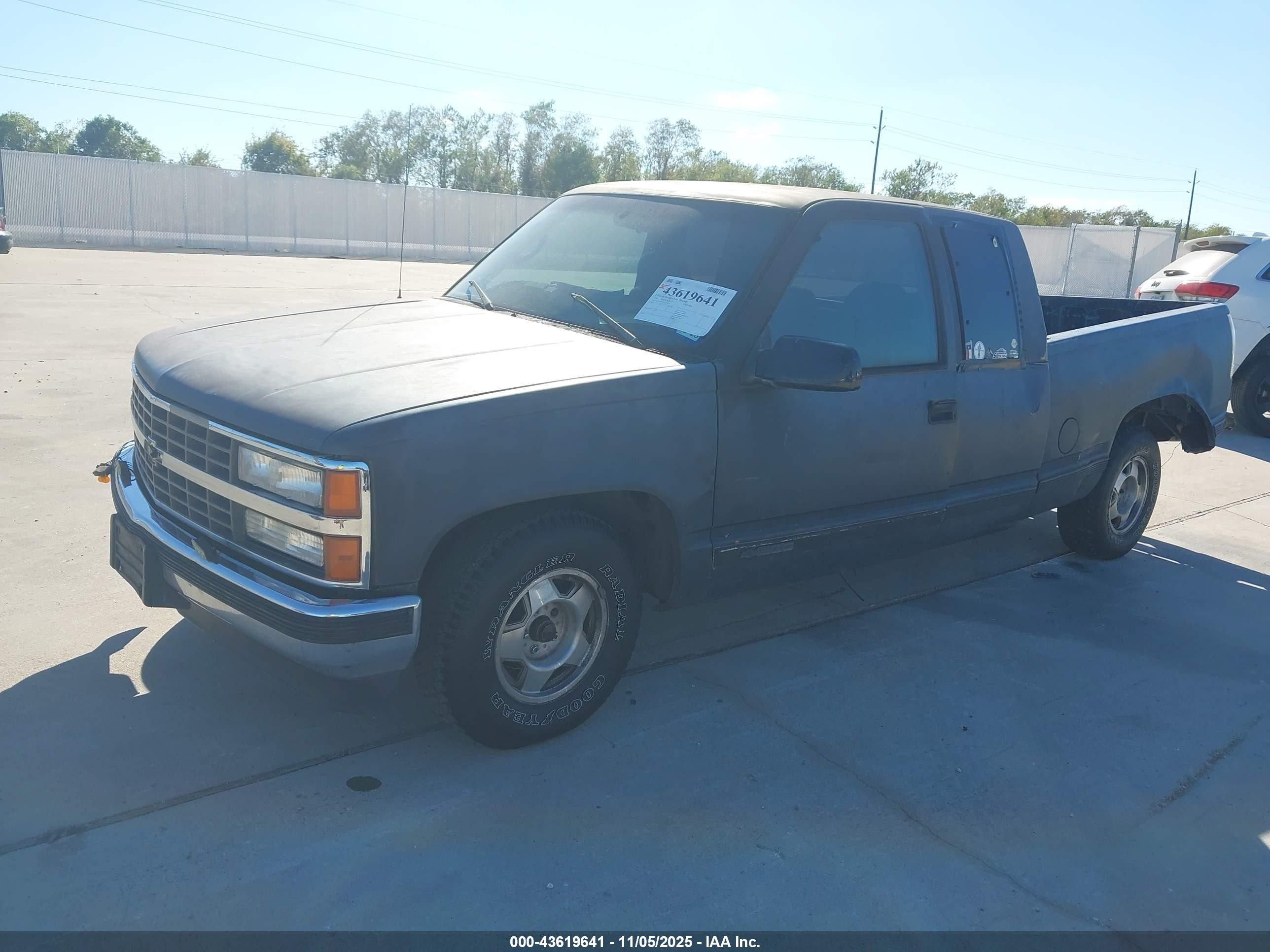 1996 Chevrolet Gmt-400 C1500 Black vin: 2GCEC19W3T1119227