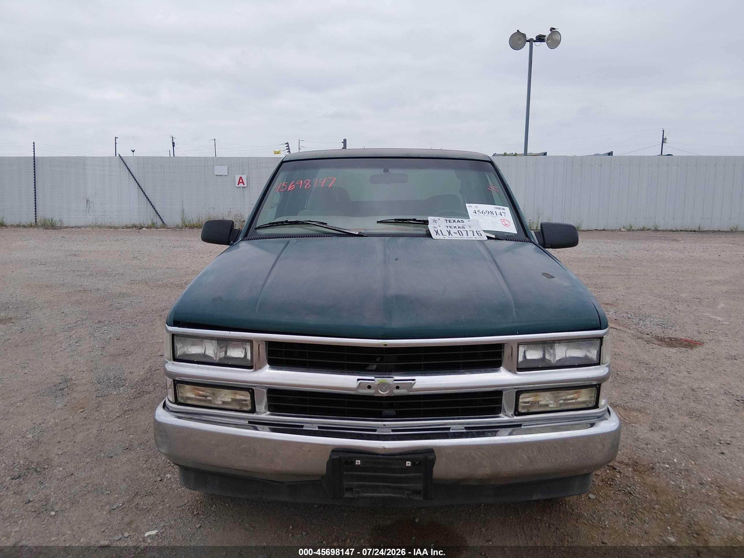 1997 Chevrolet C1500 Fleetside Green vin: 2GCEC19W3V1108828
