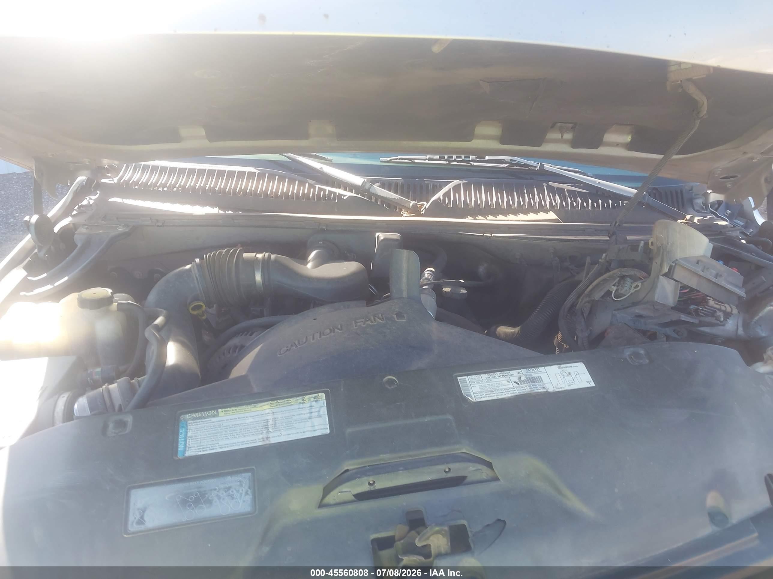 2000 Chevrolet Silverado 1500   Tan vin: 2GCEC19W4Y1167570