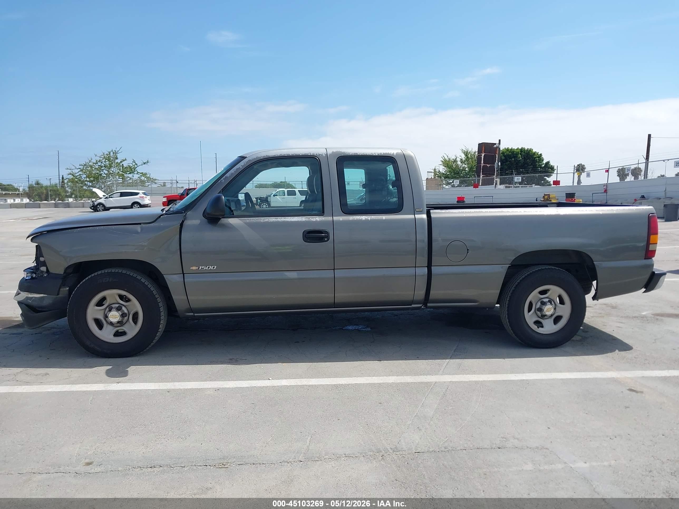 2001 Chevrolet Silverado 1500   Gray vin: 2GCEC19W711374282