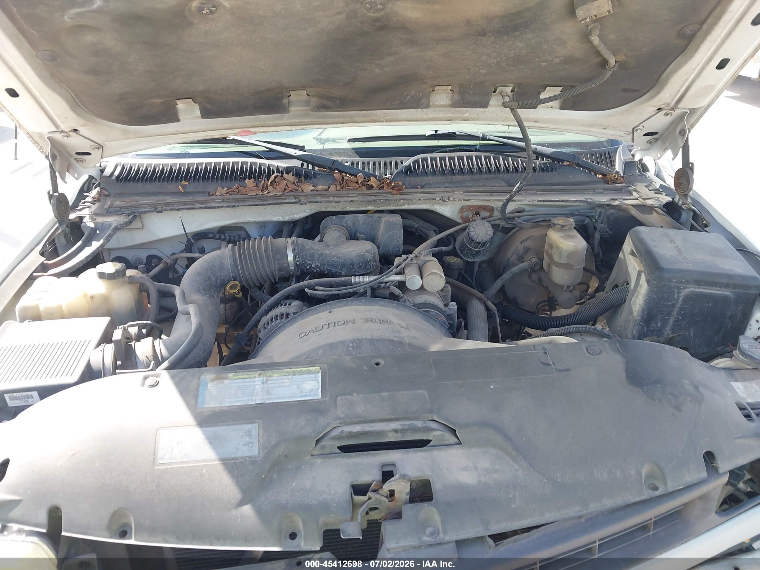 2001 Chevrolet Silverado 1500   White vin: 2GCEC19W711389901