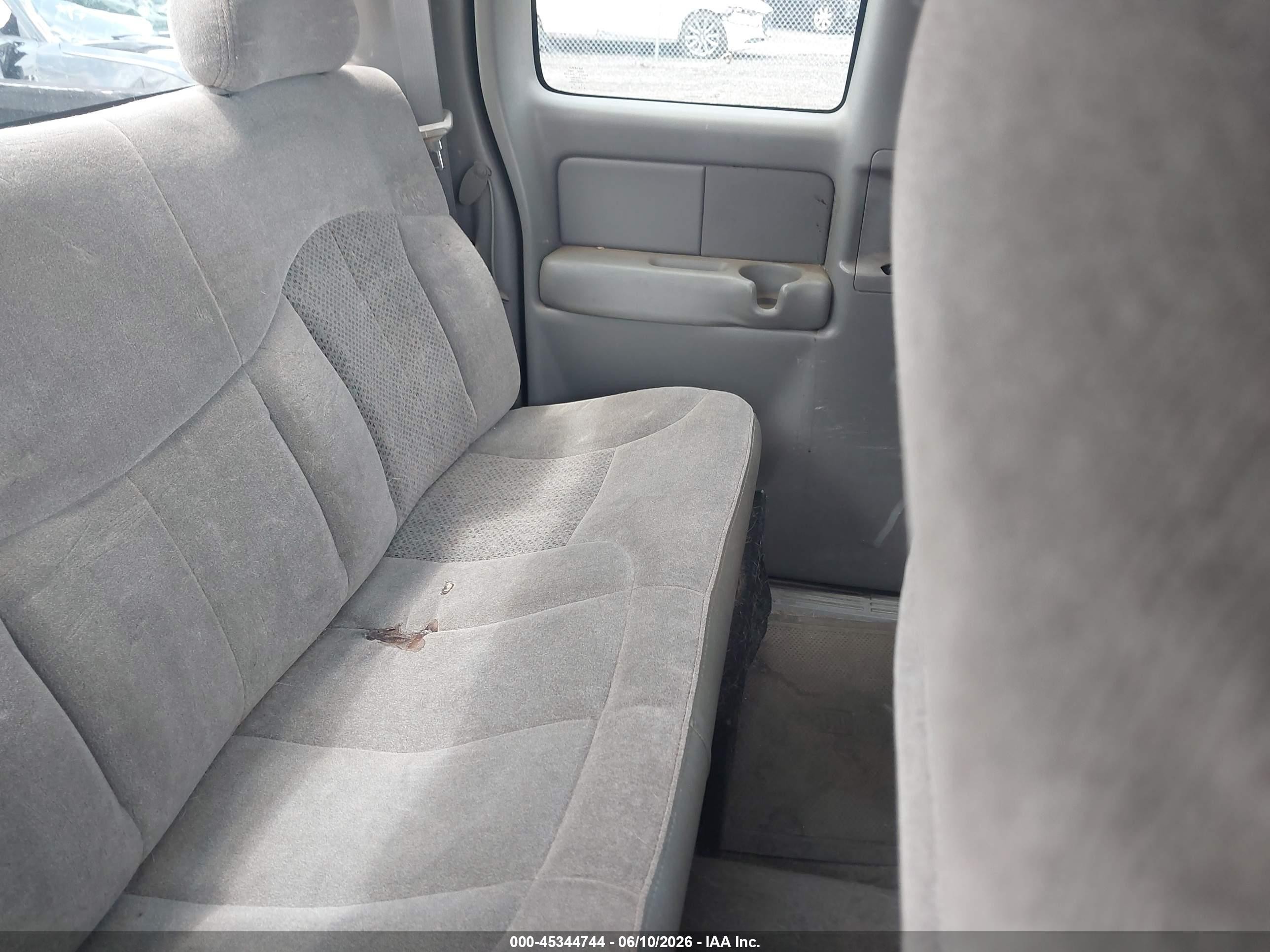 2000 Chevrolet Silverado 1500 Ls Gray vin: 2GCEC19W7Y1330292