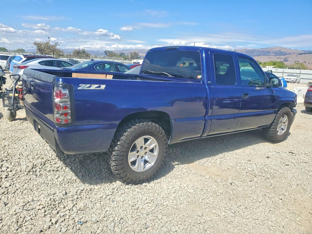 2001 Chevrolet Silverado C1500 Blue vin: 2GCEC19W811158084