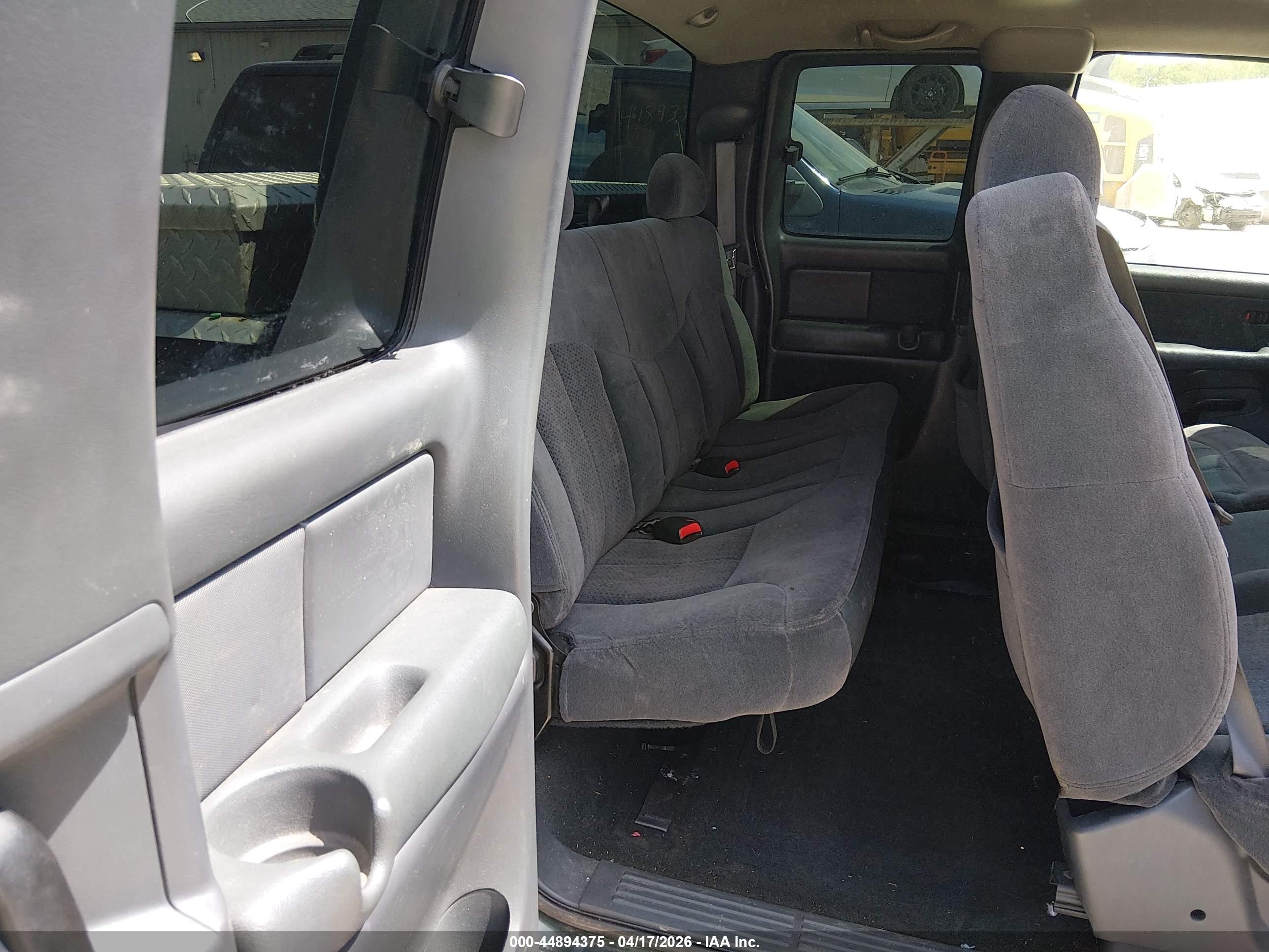 2002 Chevrolet Silverado 1500 Ls Green vin: 2GCEC19W921297657