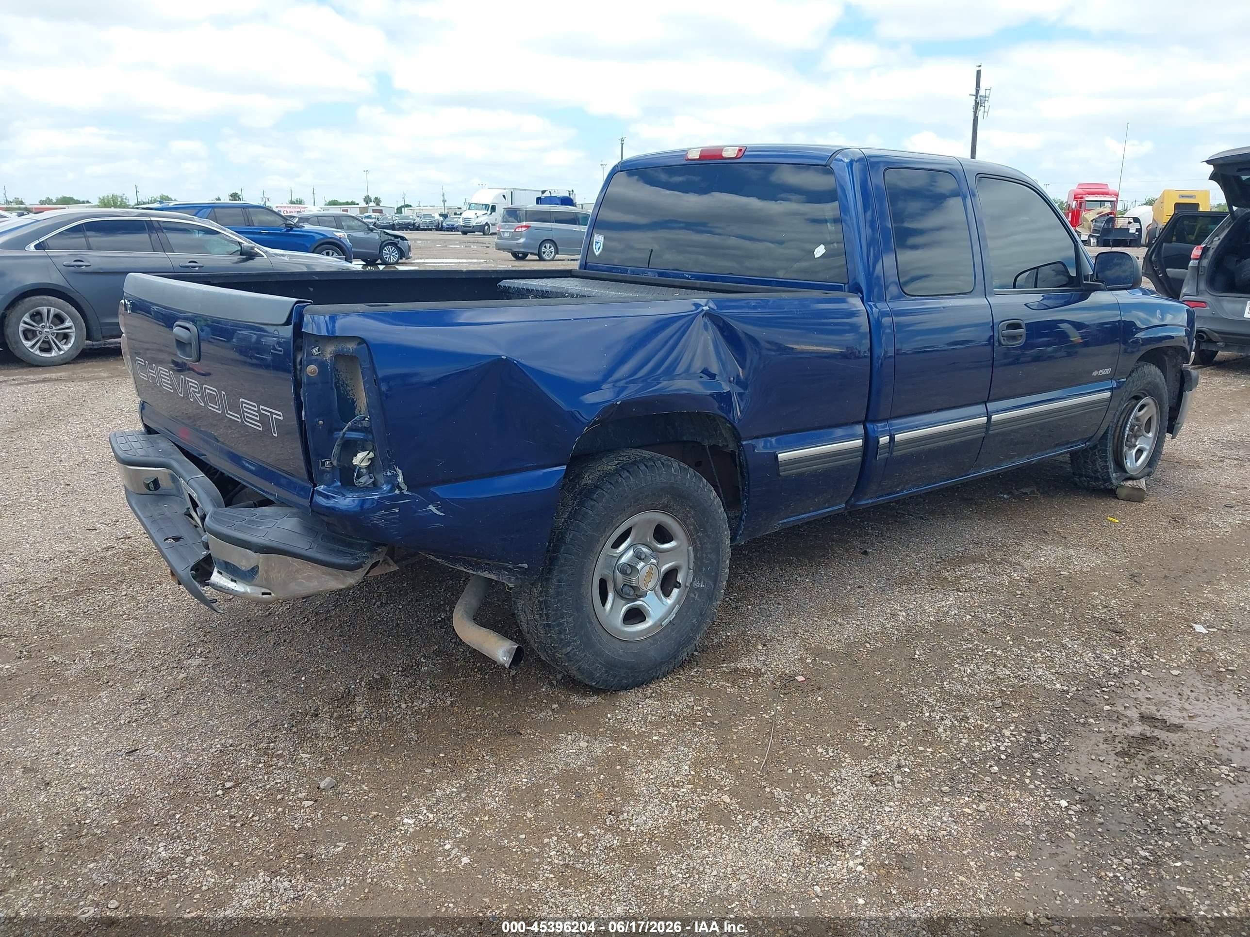 2002 Chevrolet Silverado 1500   Blue vin: 2GCEC19W921306938