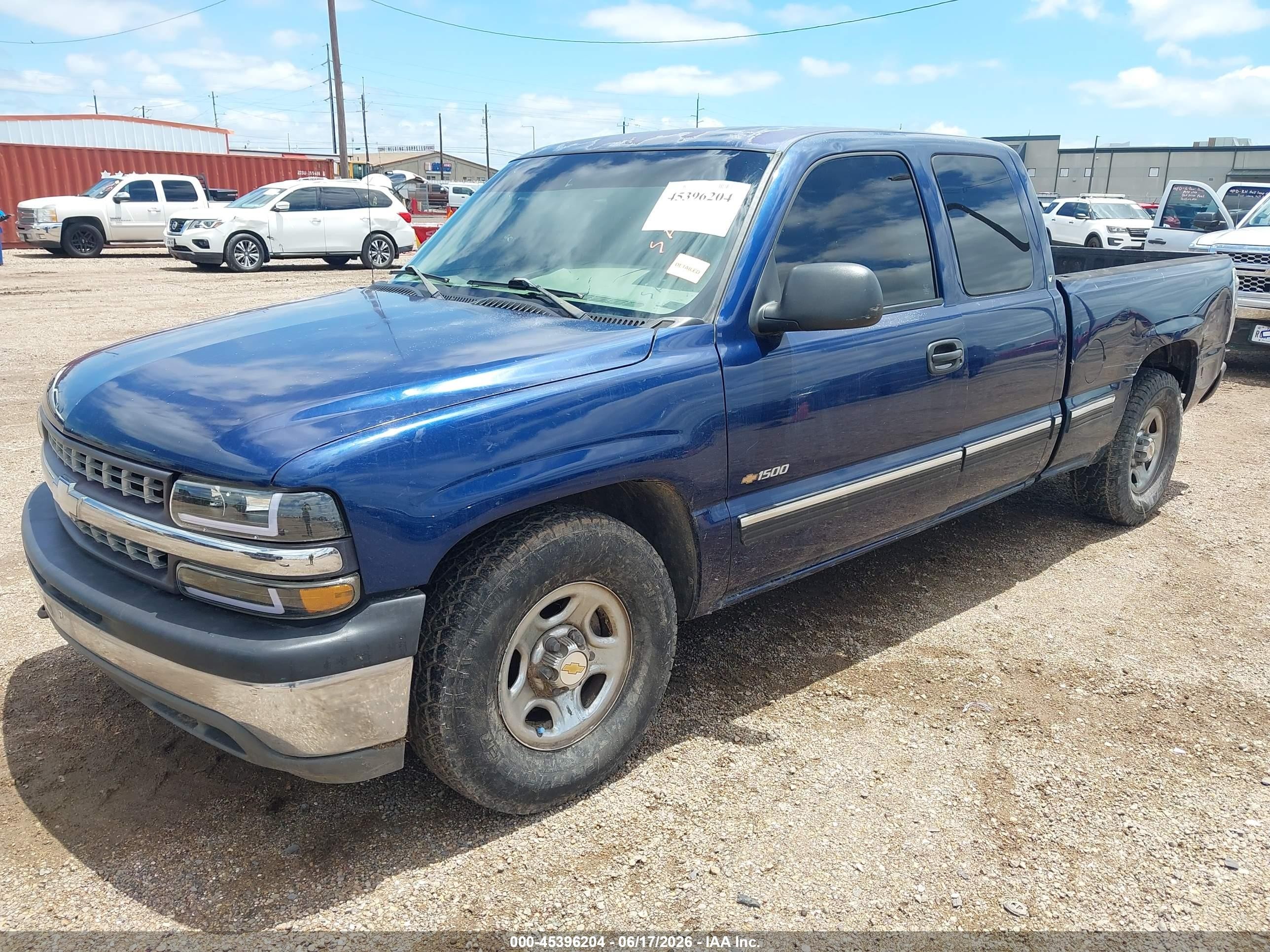 2002 Chevrolet Silverado 1500   Blue vin: 2GCEC19W921306938