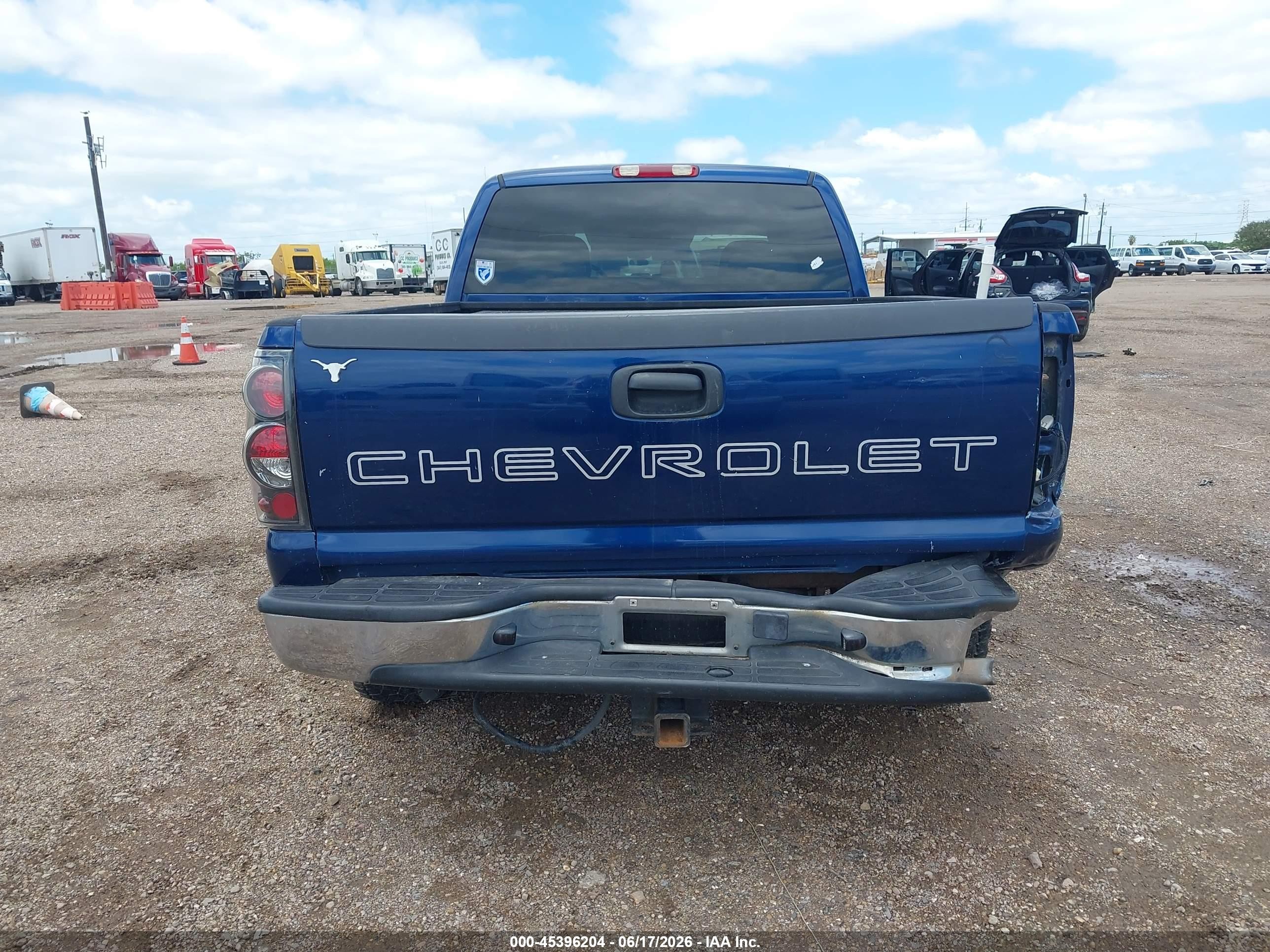 2002 Chevrolet Silverado 1500   Blue vin: 2GCEC19W921306938