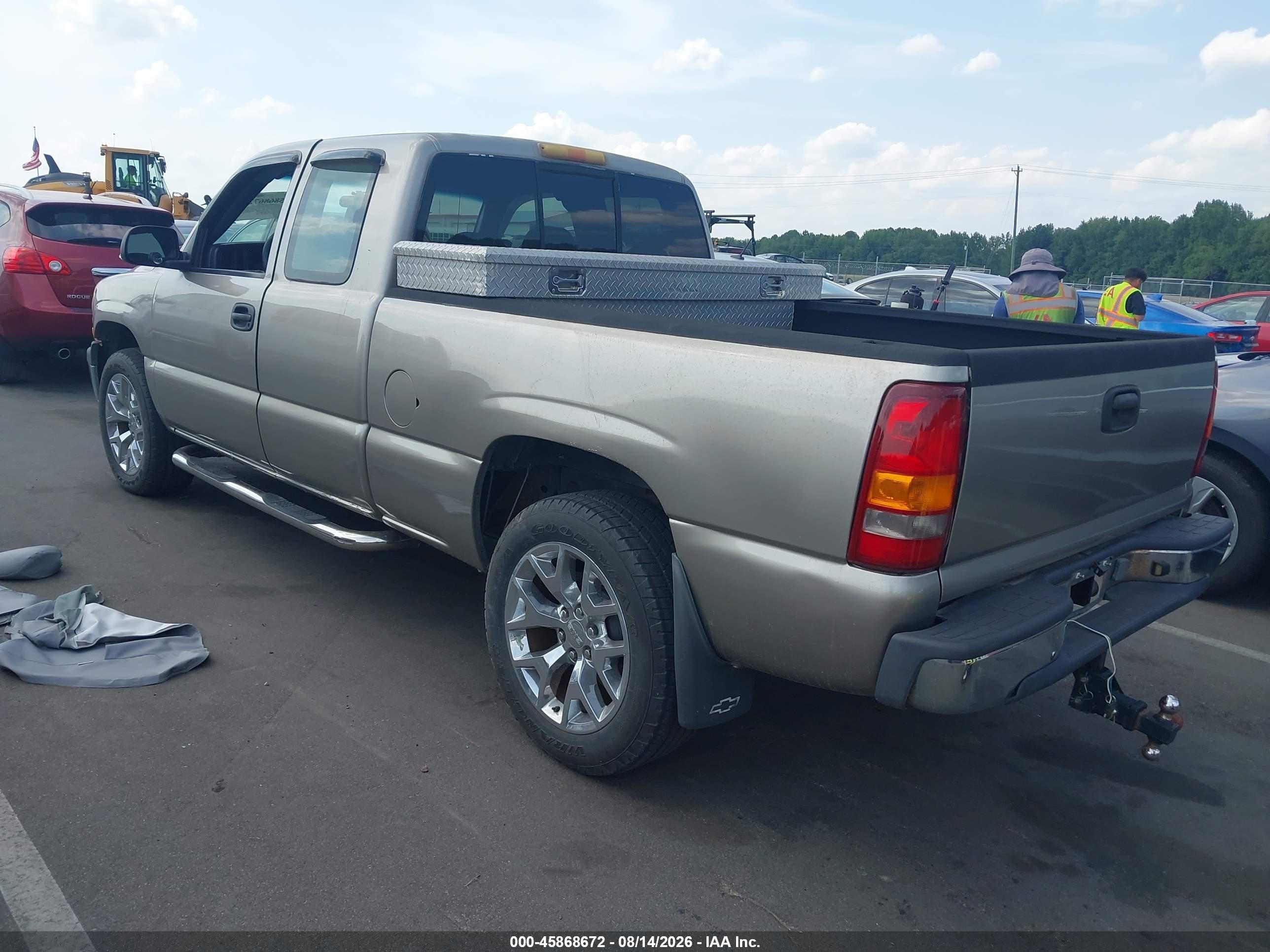 1999 Chevrolet Silverado 1500   Tan vin: 2GCEC19W9X1264665