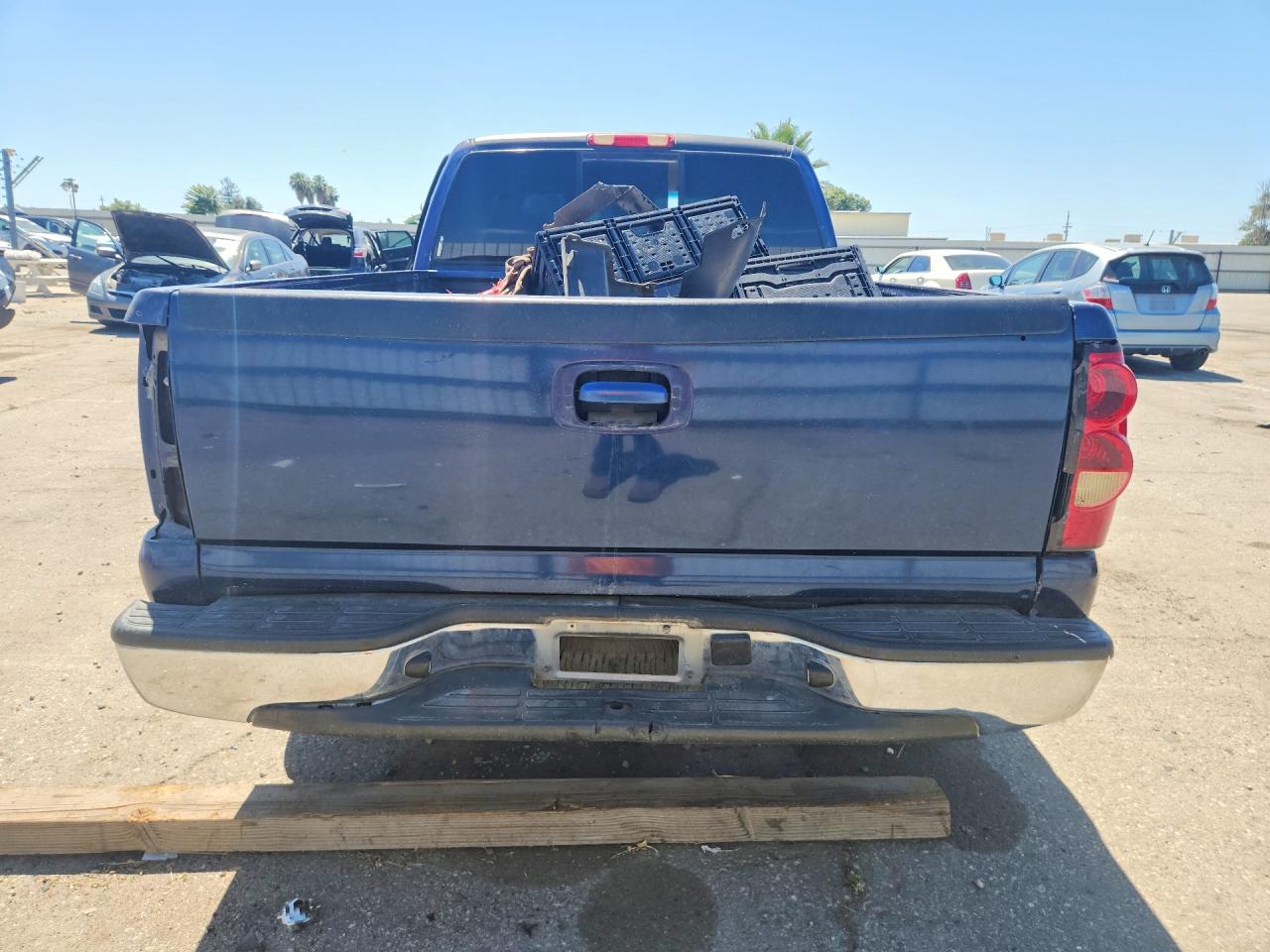 2002 Chevrolet Silverado C1500 Blue vin: 2GCEC19X121188148