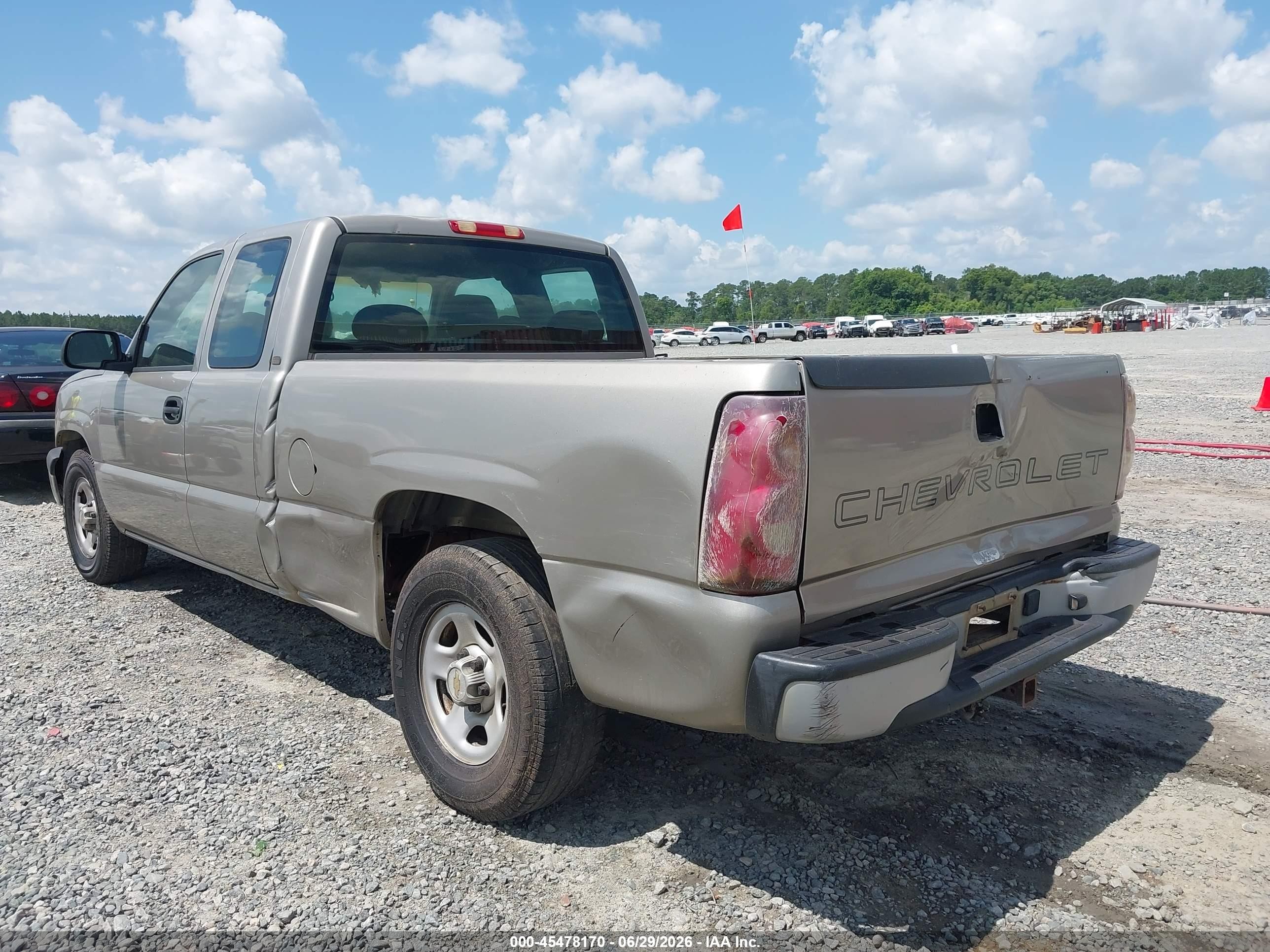 2003 Chevrolet Silverado 1500 Work Truck Tan vin: 2GCEC19X131366237