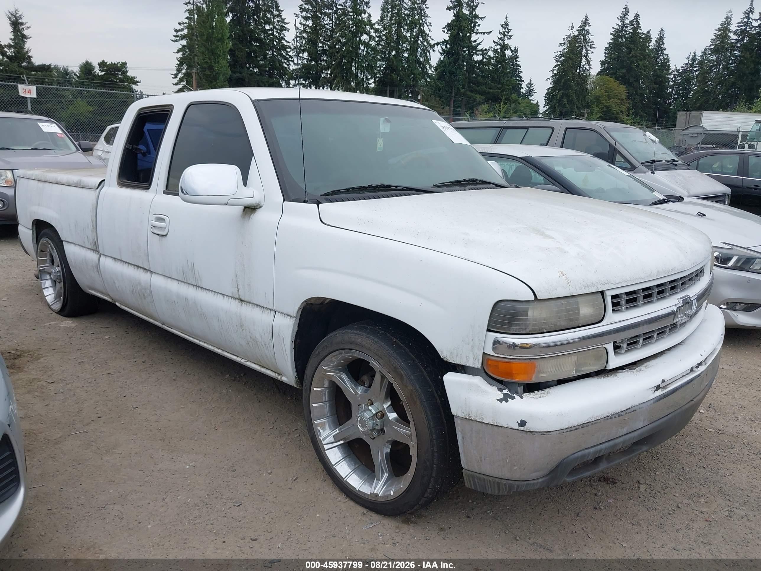 2002 Chevrolet Silverado 1500 Ls Белый vin: 2GCEC19X321217231