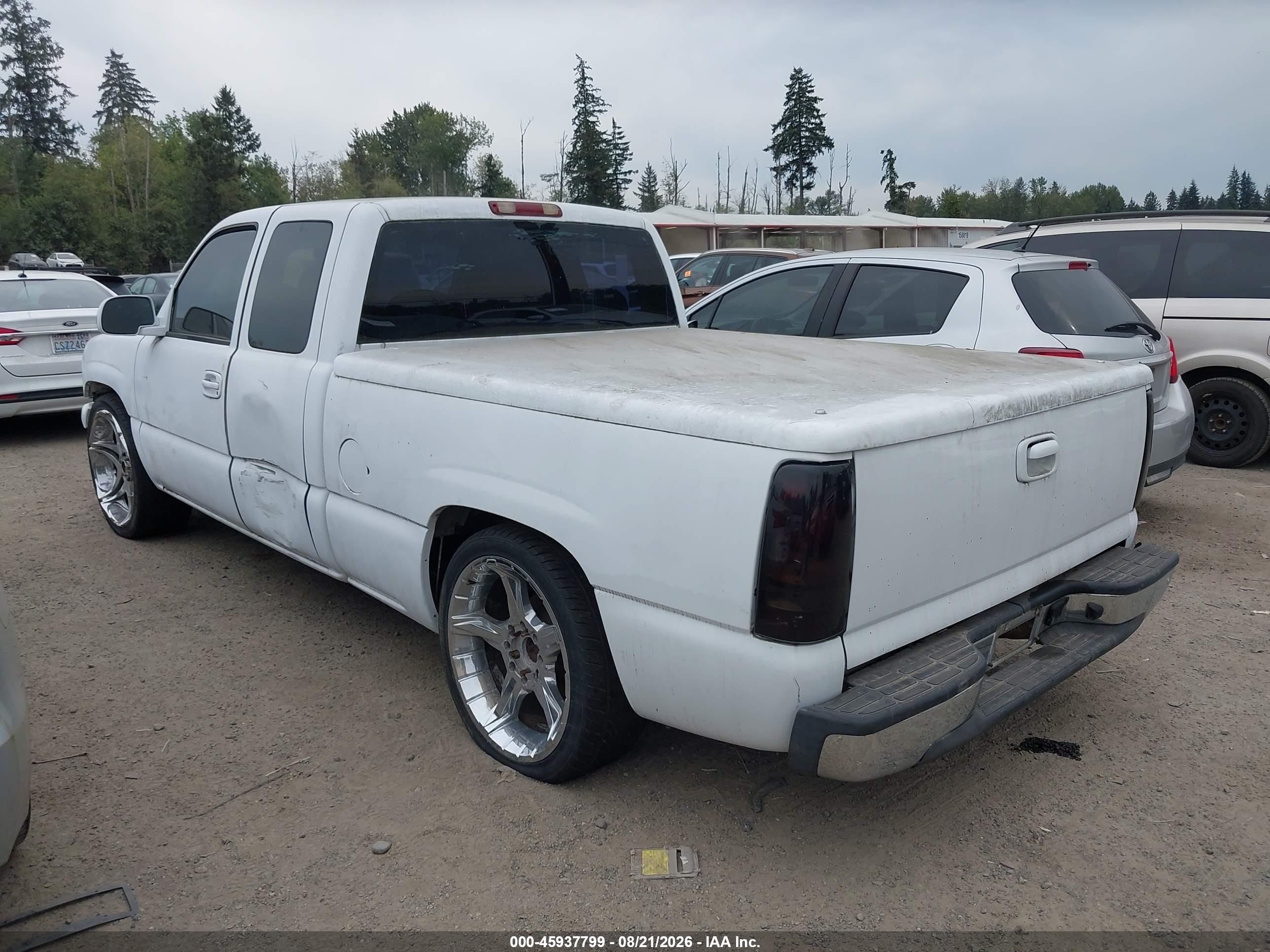 2002 Chevrolet Silverado 1500 Ls White vin: 2GCEC19X321217231