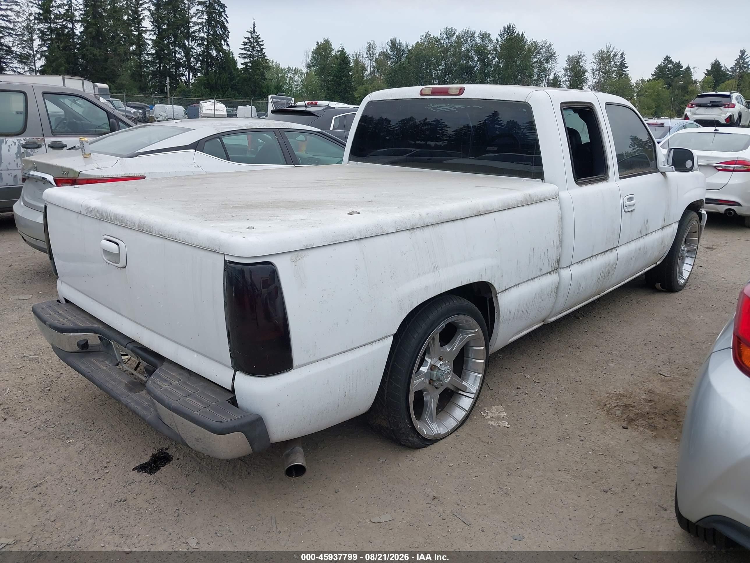 2002 Chevrolet Silverado 1500 Ls White vin: 2GCEC19X321217231