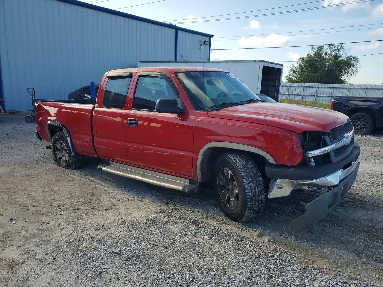 2003 Chevrolet Silverado C1500 Red vin: 2GCEC19X531254766