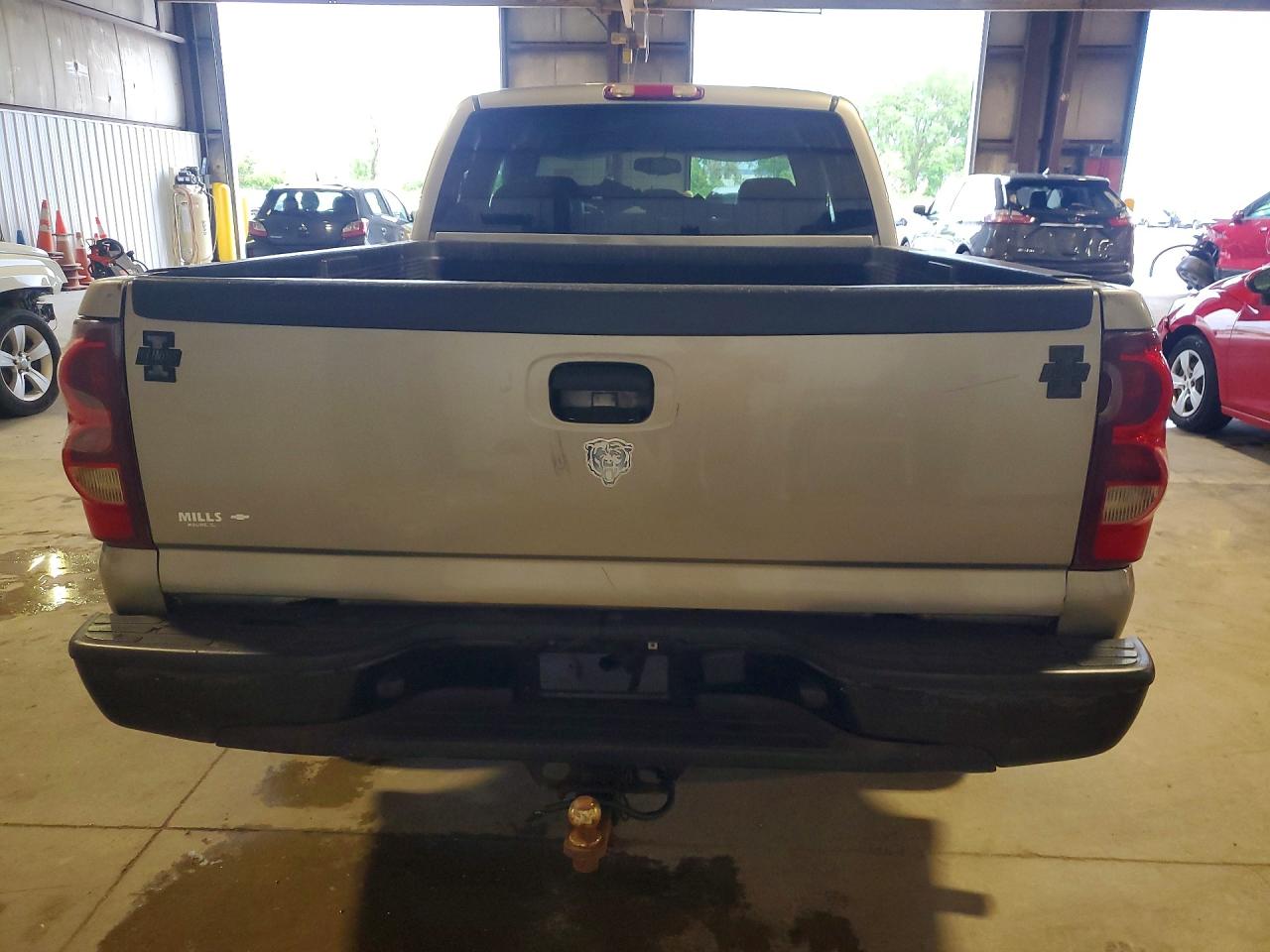 2003 Chevrolet Silverado C1500 Gold vin: 2GCEC19X631365147
