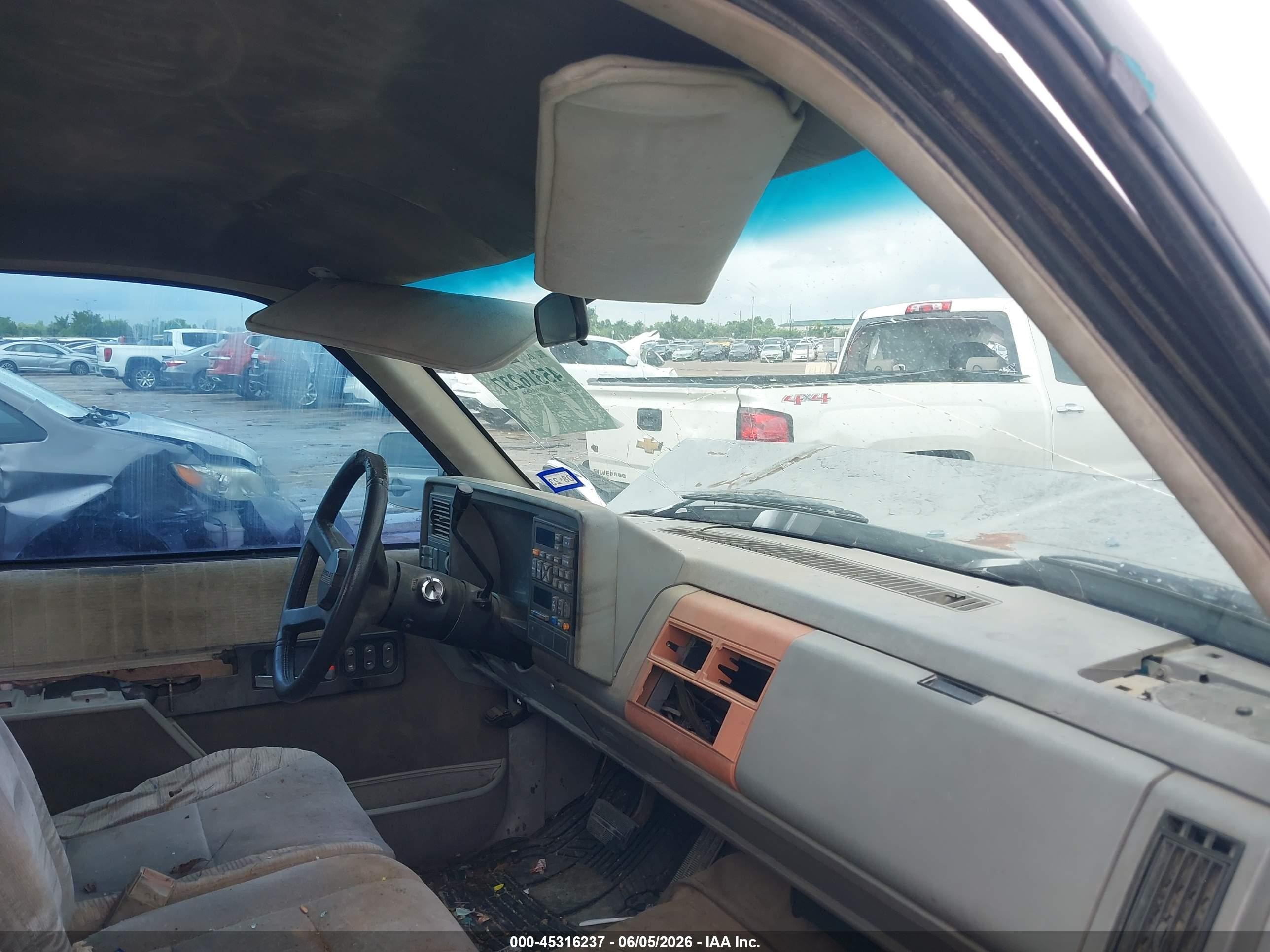 1994 Chevrolet Gmt-400 C1500 Gray vin: 2GCEC19Z0R1186306