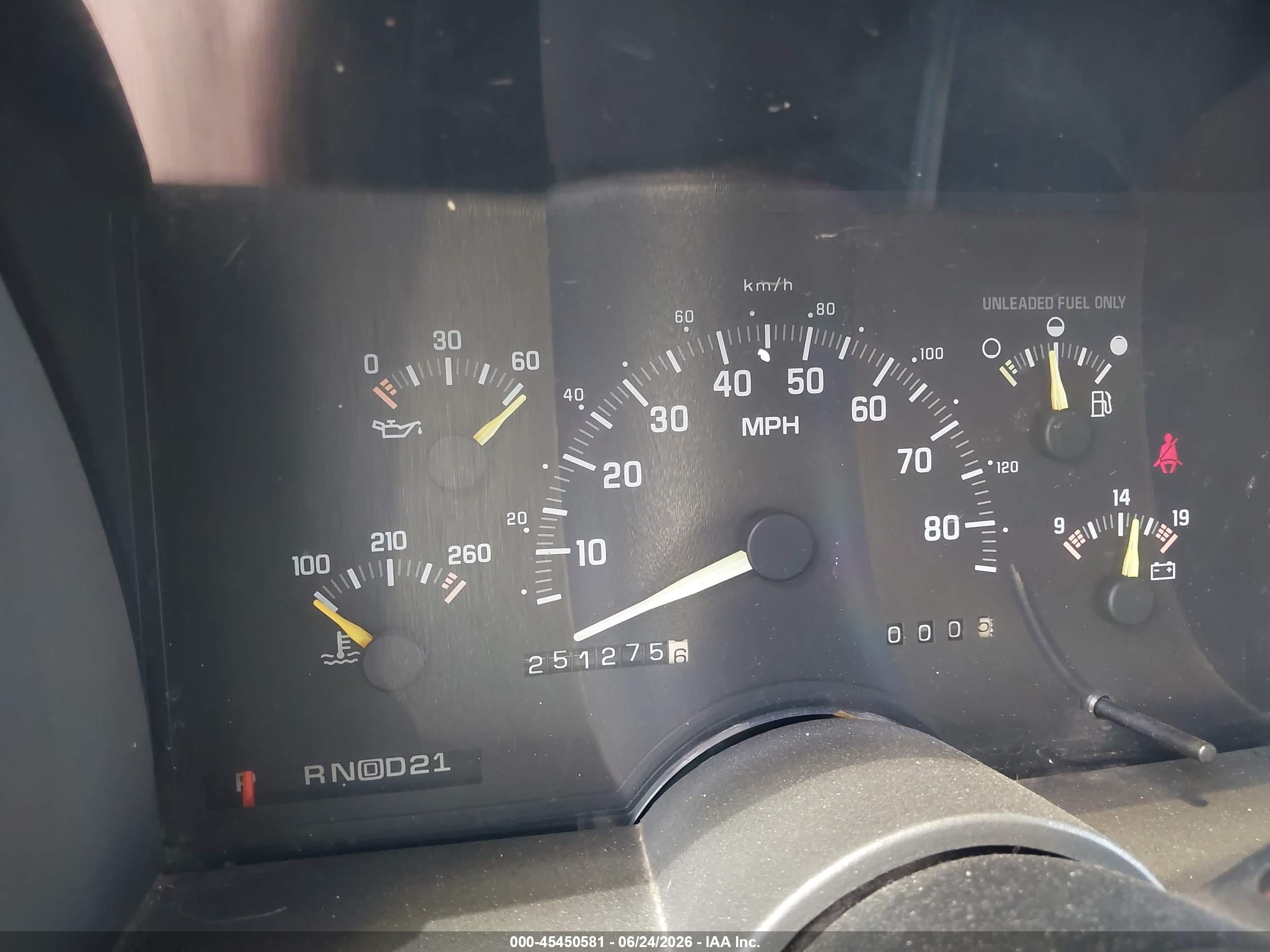 1992 Chevrolet Gmt-400 C1500 White vin: 2GCEC19Z3N1209054