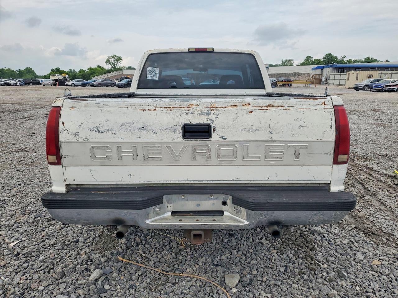 1994 Chevrolet 1500 White vin: 2GCEC19Z4R1136959