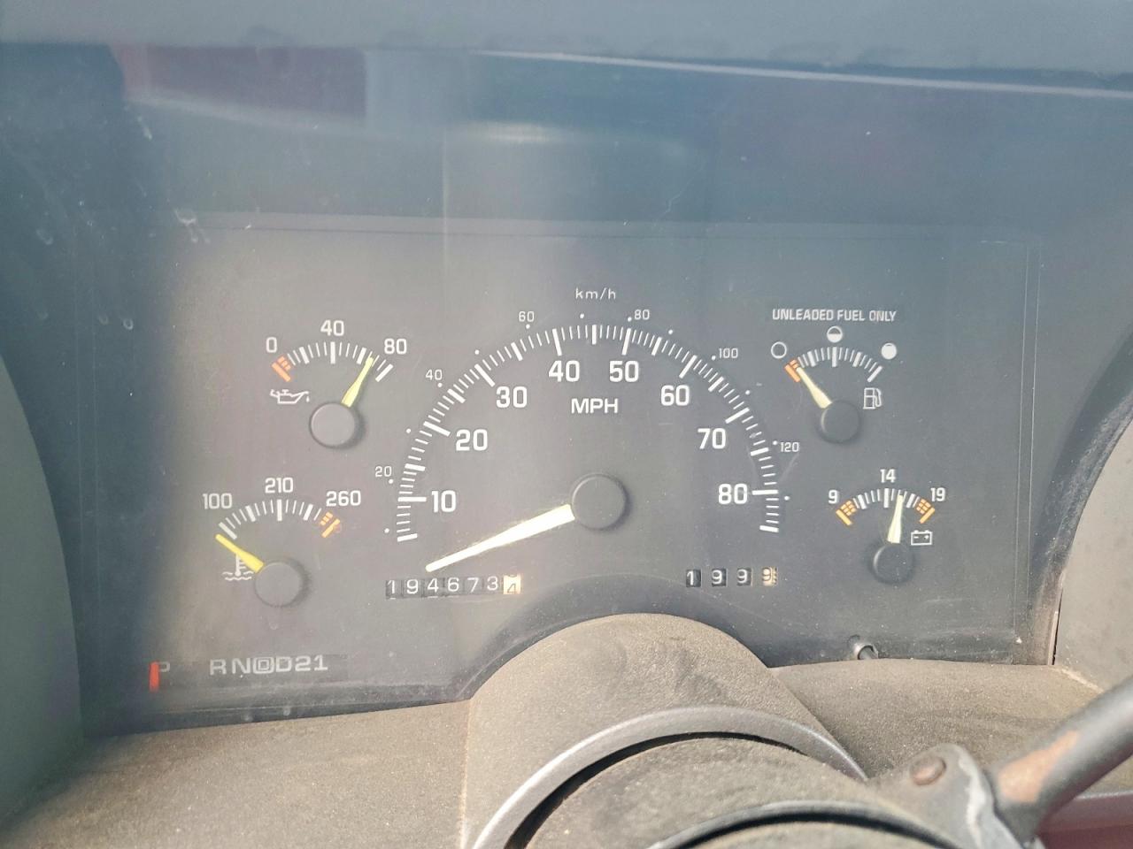 1994 Chevrolet 1500 White vin: 2GCEC19Z4R1136959